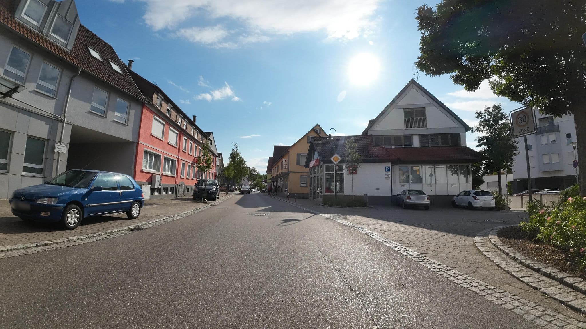 Street view near Femdenzimmer Sonne Mollaoglu Nevzat, Oedheim — © teddy73 (CC BY-SA · Mapillary)