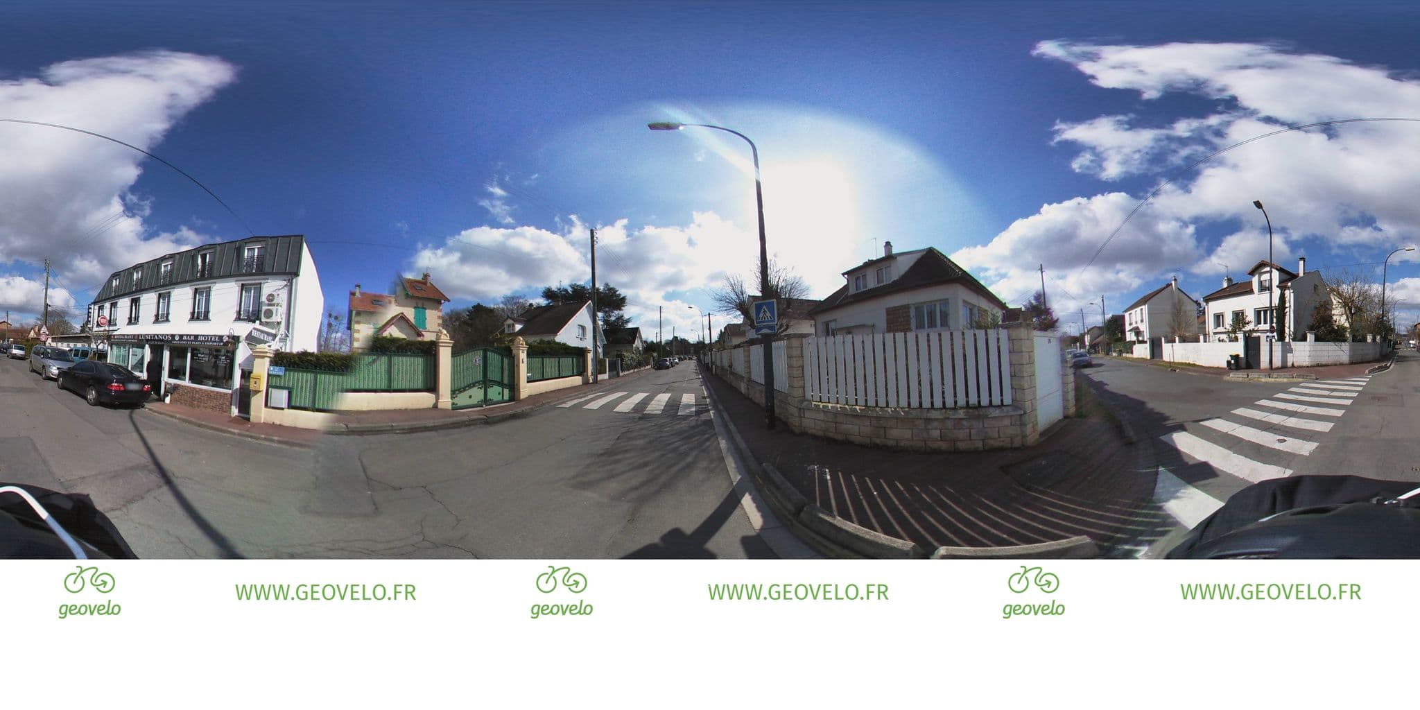Street view near Lusitanos, Montesson — © simon_geovelo (CC BY-SA · Mapillary)