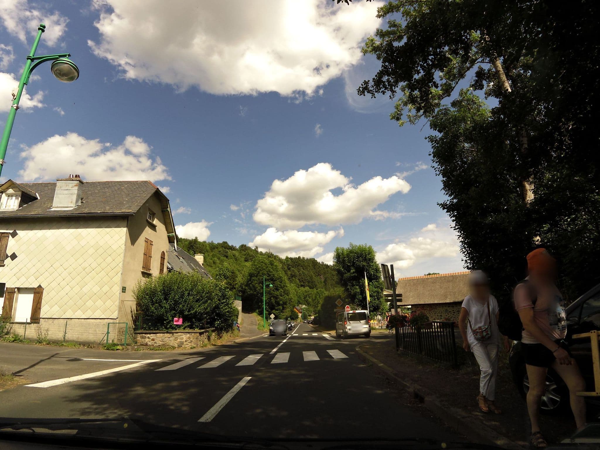 Street view near Gîte La Cabane à l'Heleine, Besse-et-Saint-Anastaise — © balooval (CC BY-SA · Mapillary)