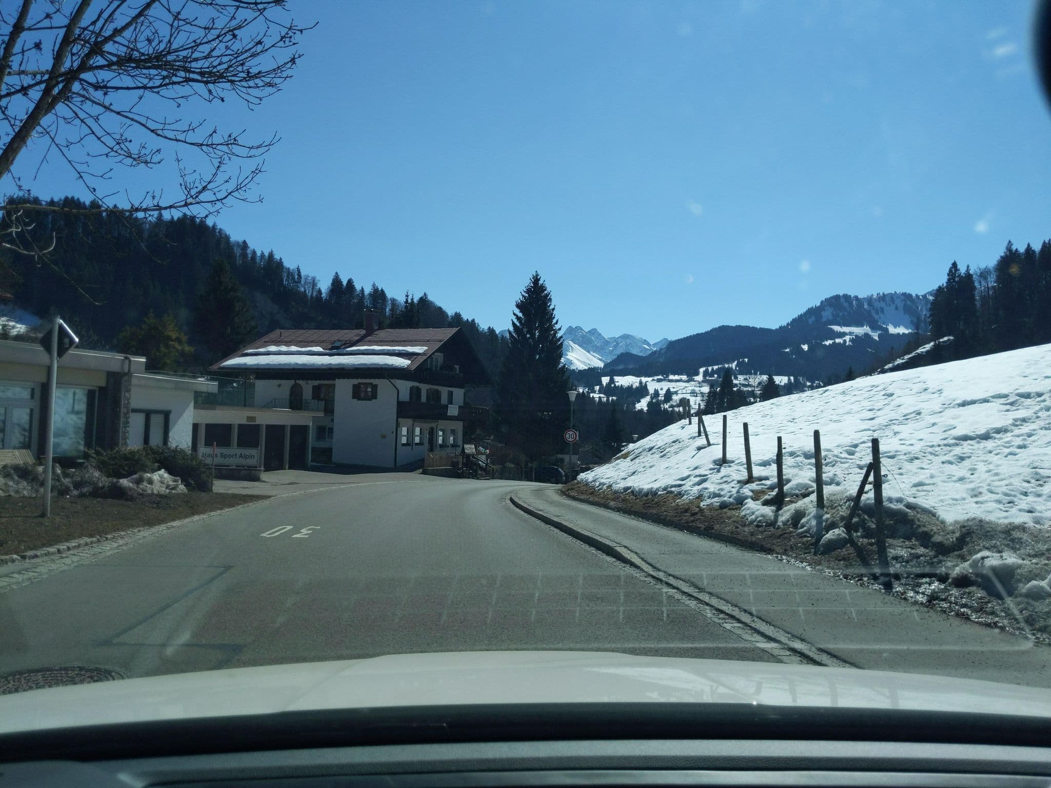 Street view near Sport-Alpin-Wohnung-9, Oberstdorf — © littlefool (CC BY-SA · Mapillary)