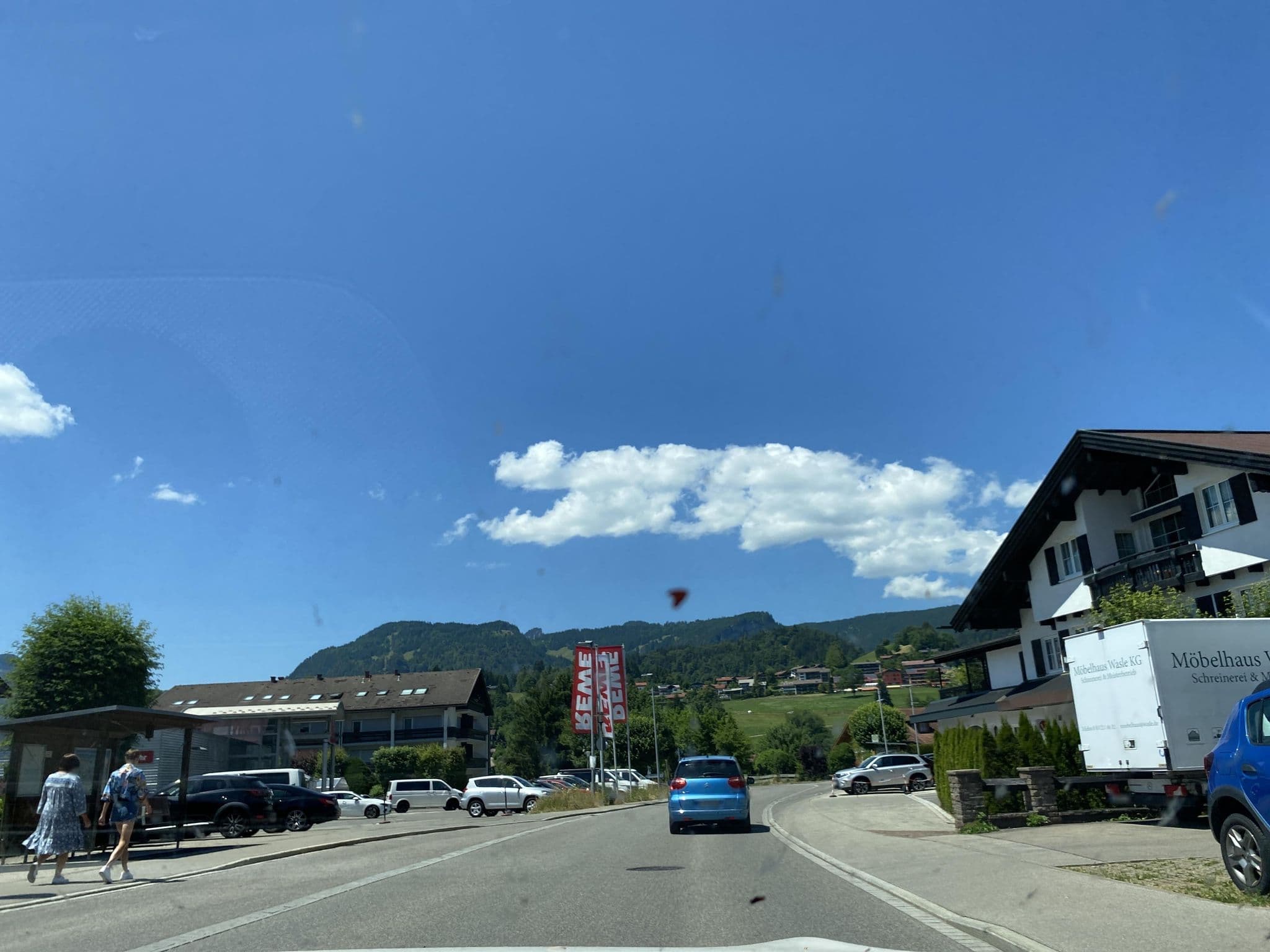 Street view near Theisen Inge und Christoph Ferienwohnung, Oberstdorf — © dapiang (CC BY-SA · Mapillary)