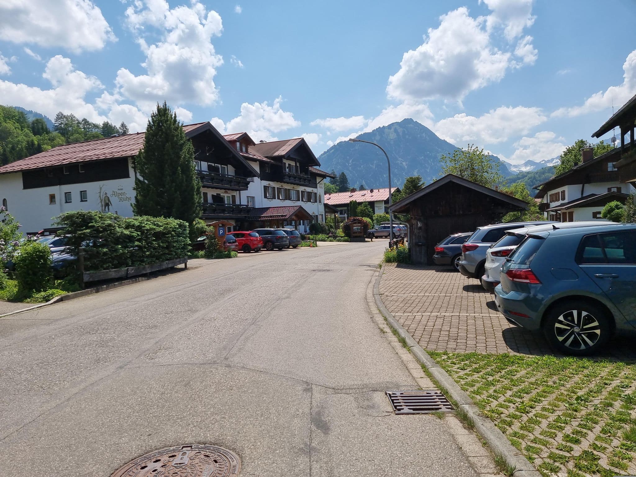 Street view near Gästehaus Fideliushaus, Oberstdorf — © inextremo96 (CC BY-SA · Mapillary)