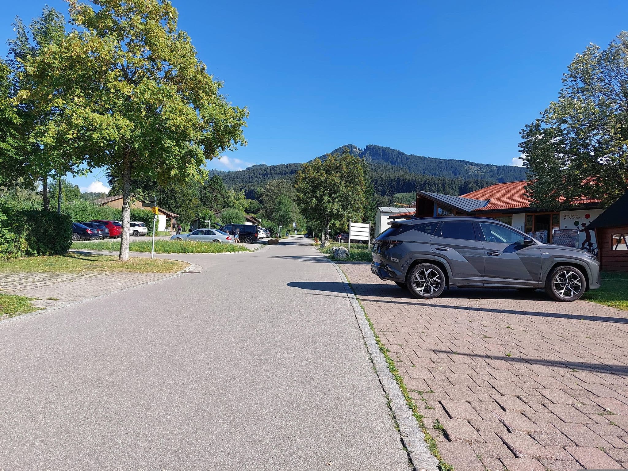 Street view near Feriendorf Allgäu, Nesselwang — © micmin1972 (CC BY-SA · Mapillary)