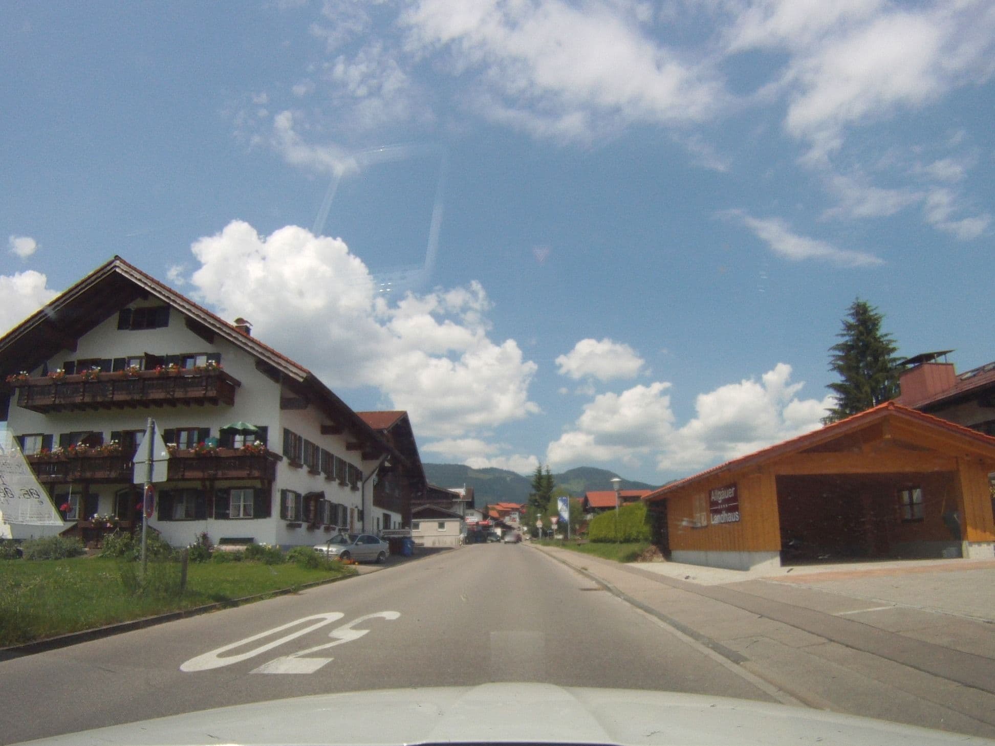 Street view near Dippon Frank, Bolsterlang — © haribo (CC BY-SA · Mapillary)