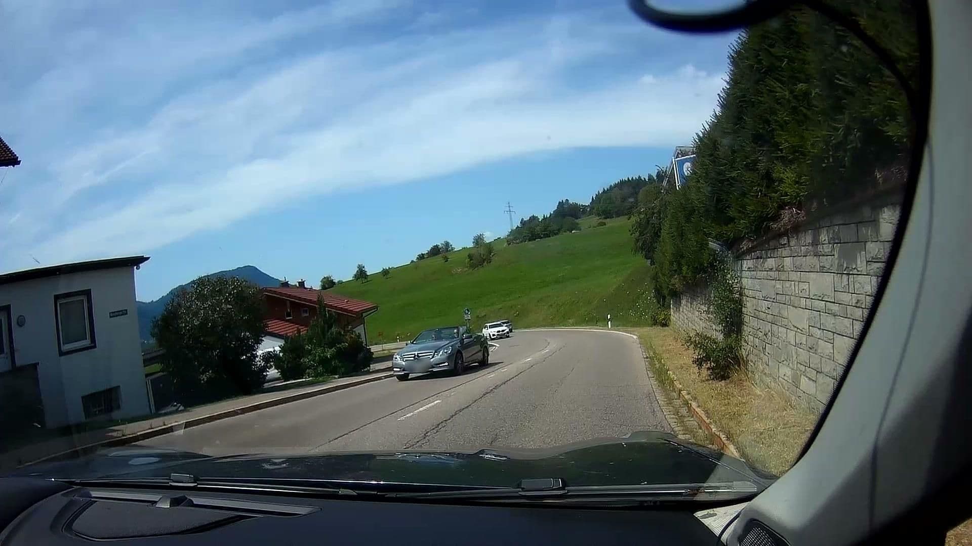 Street view near Seipelt Günter, Anneliese Gästevermietung, Rettenberg — © micmin1972 (CC BY-SA · Mapillary)