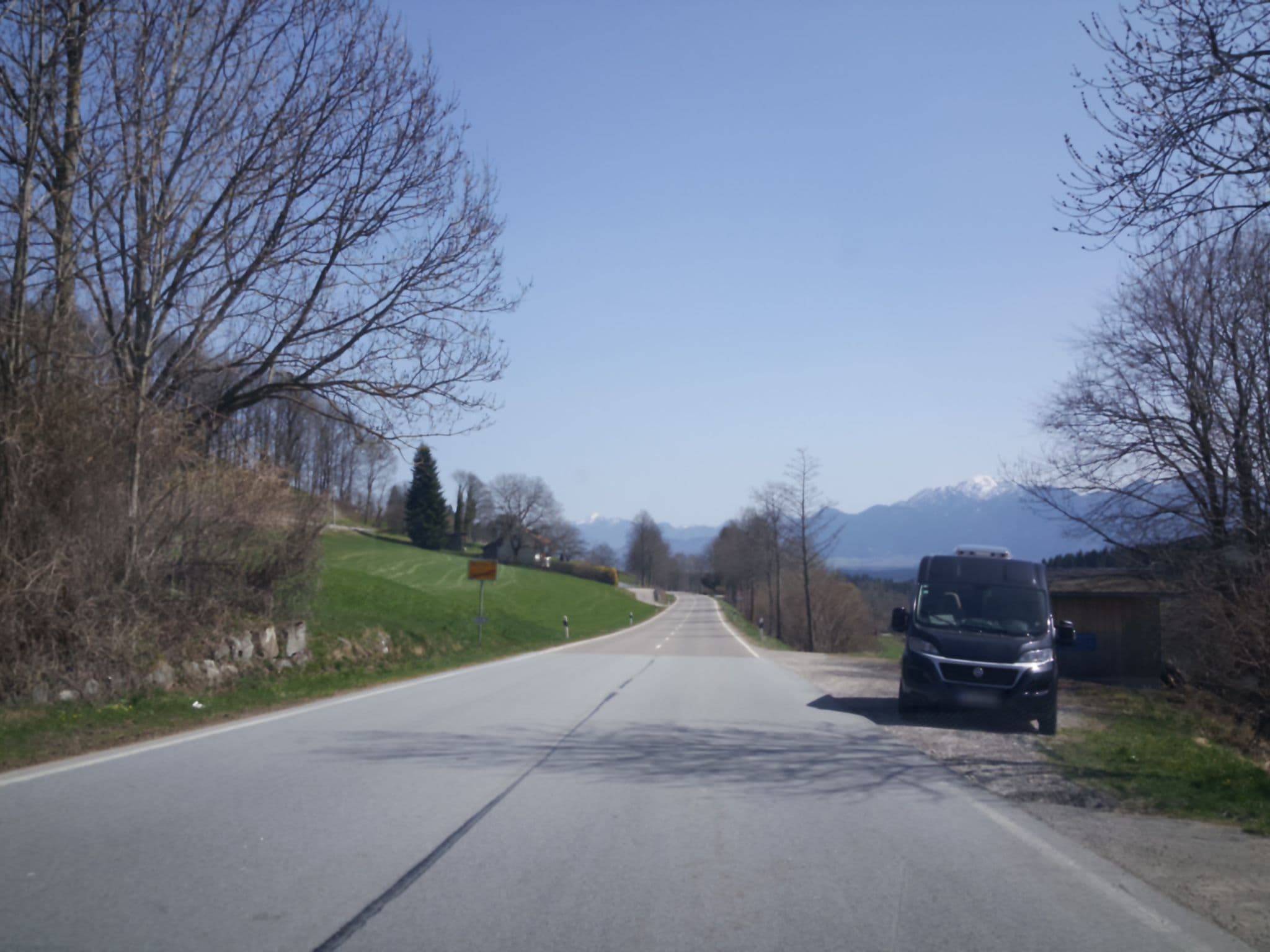 Street view near Wintz G.u. A. Haus Toni Gut, Bad Kohlgrub — © renade (CC BY-SA · Mapillary)