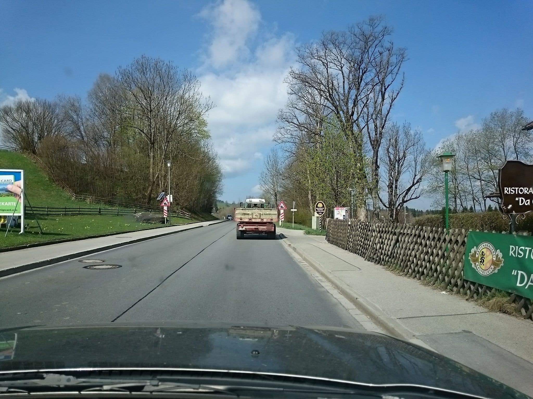 Street view near Bianca's Landhotel, Bad Kohlgrub — © voschix (CC BY-SA · Mapillary)