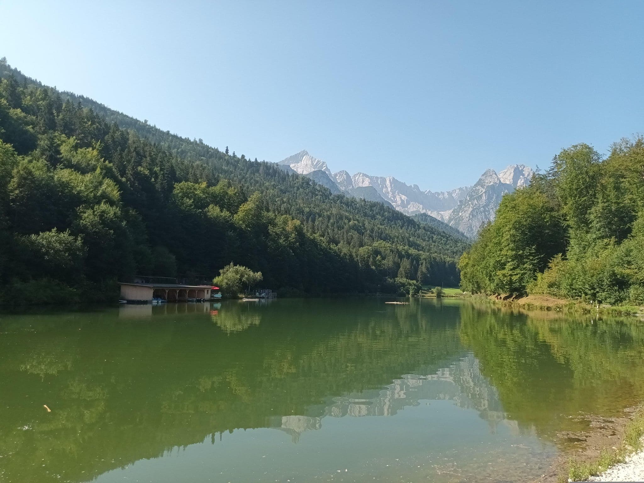 Street view near Riessersee Hotel Sport und Spa Garmisch-Partenkirchen, Garmisch-Partenkirchen — © deleted_user (CC BY-SA · Mapillary)