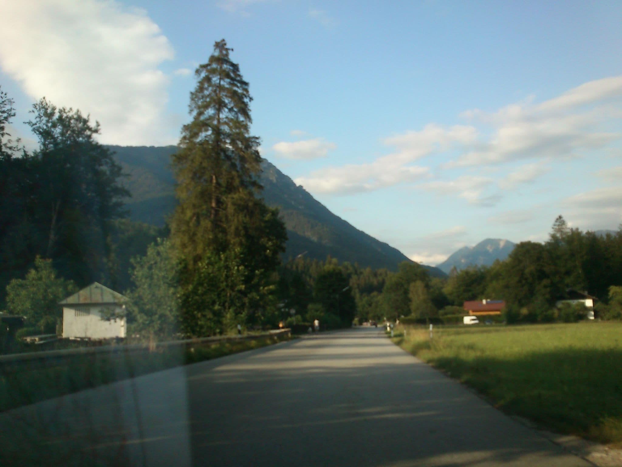 Street view near Gästehaus Lehnerer, Grainau — © zbycz (CC BY-SA · Mapillary)