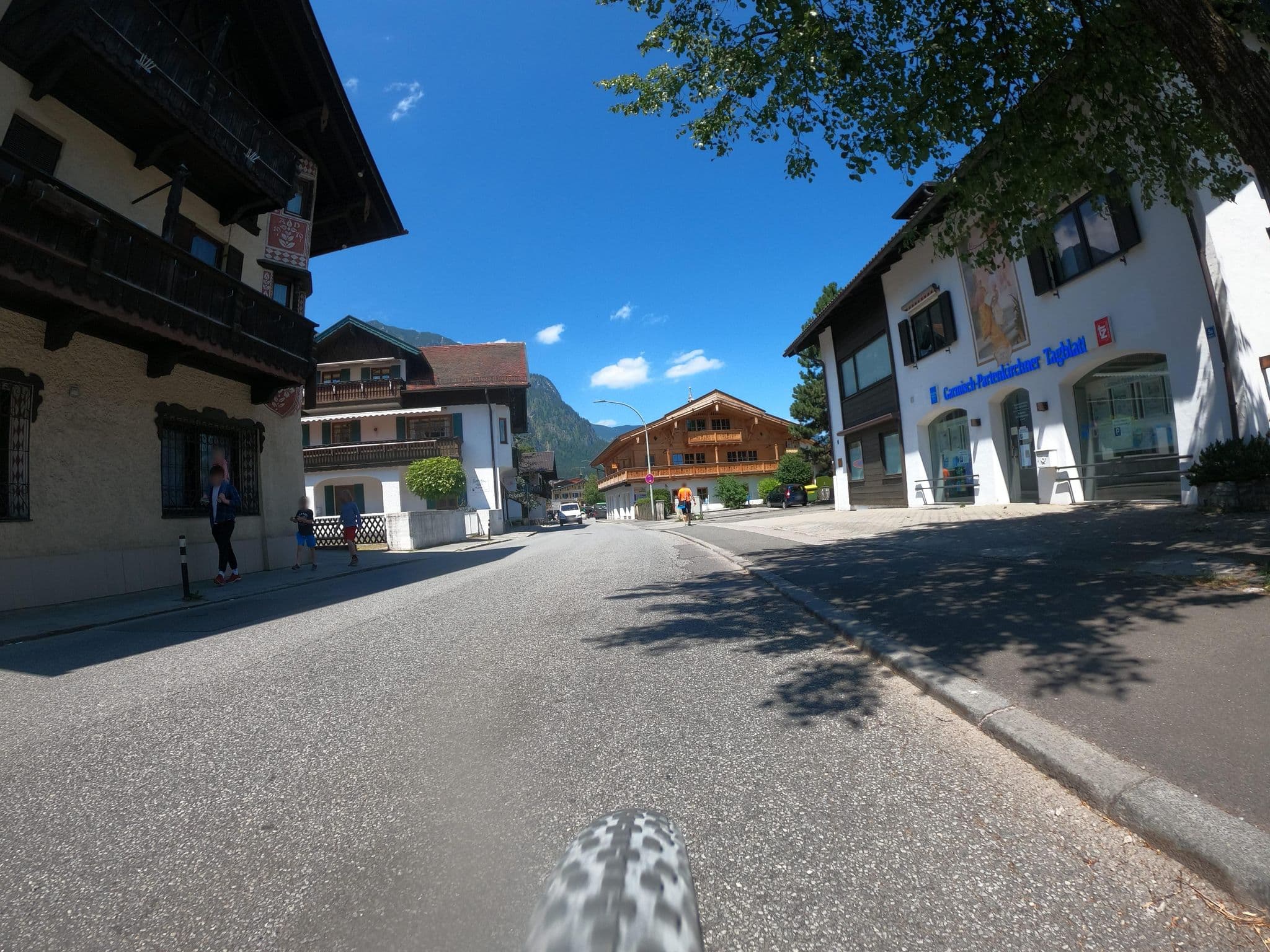 Street view near Hohenzollern Inh. Christiane Dènes, Garmisch-Partenkirchen — © plexi32 (CC BY-SA · Mapillary)