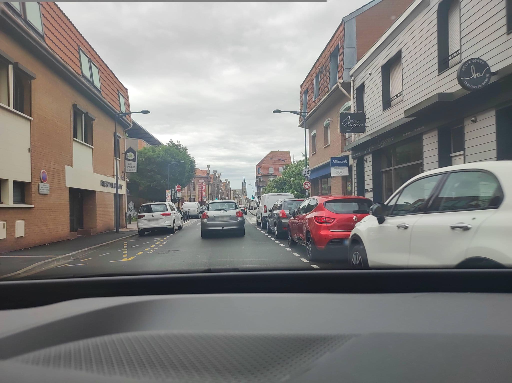 Street view near Le Cuis'in, Coudekerque-Branche — © Ritchy210 (CC BY-SA · Mapillary)
