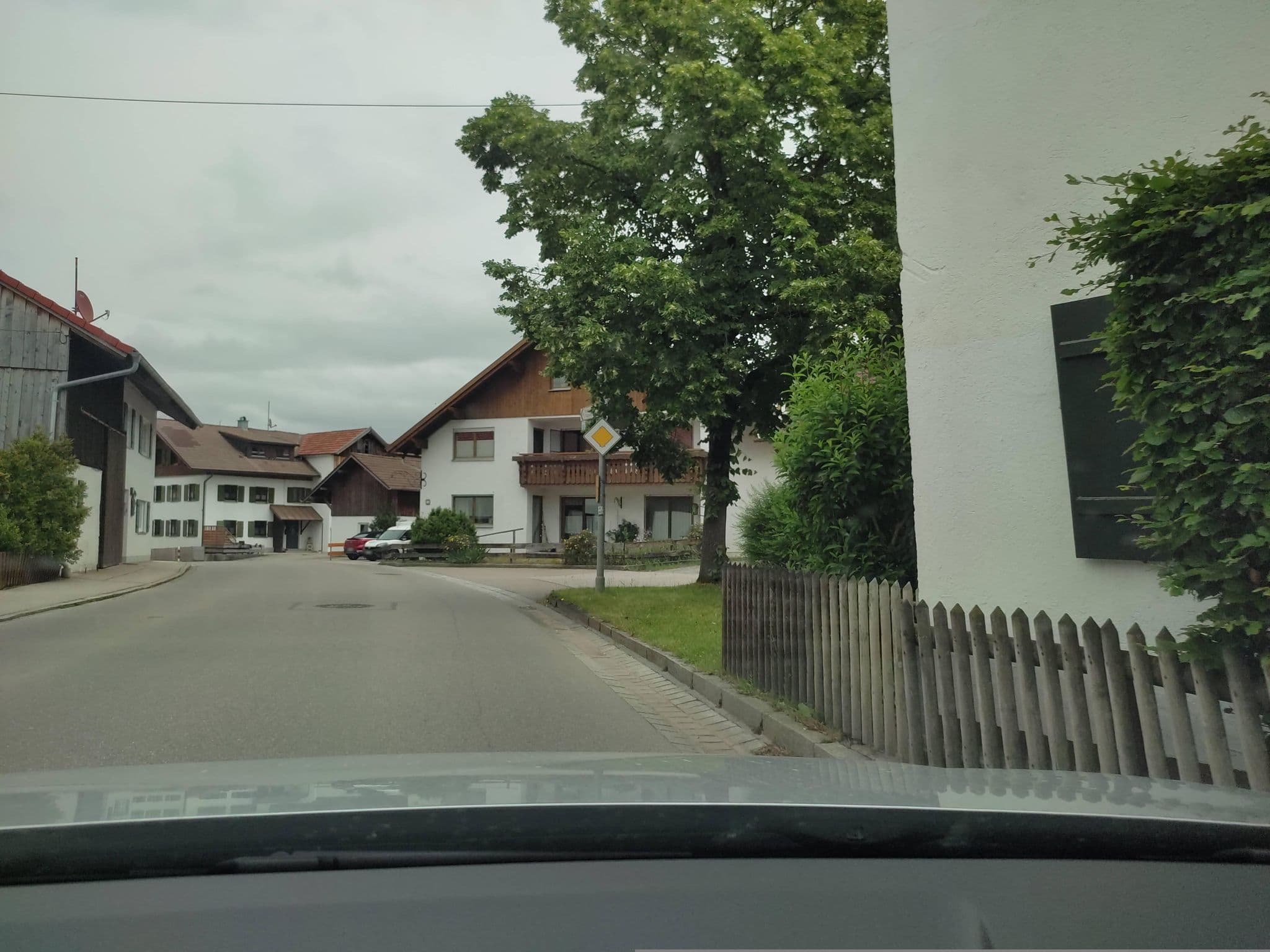 Street view near Landhaus Grieger Alfried und Gisela Grieger, Hopferau — © rausk (CC BY-SA · Mapillary)