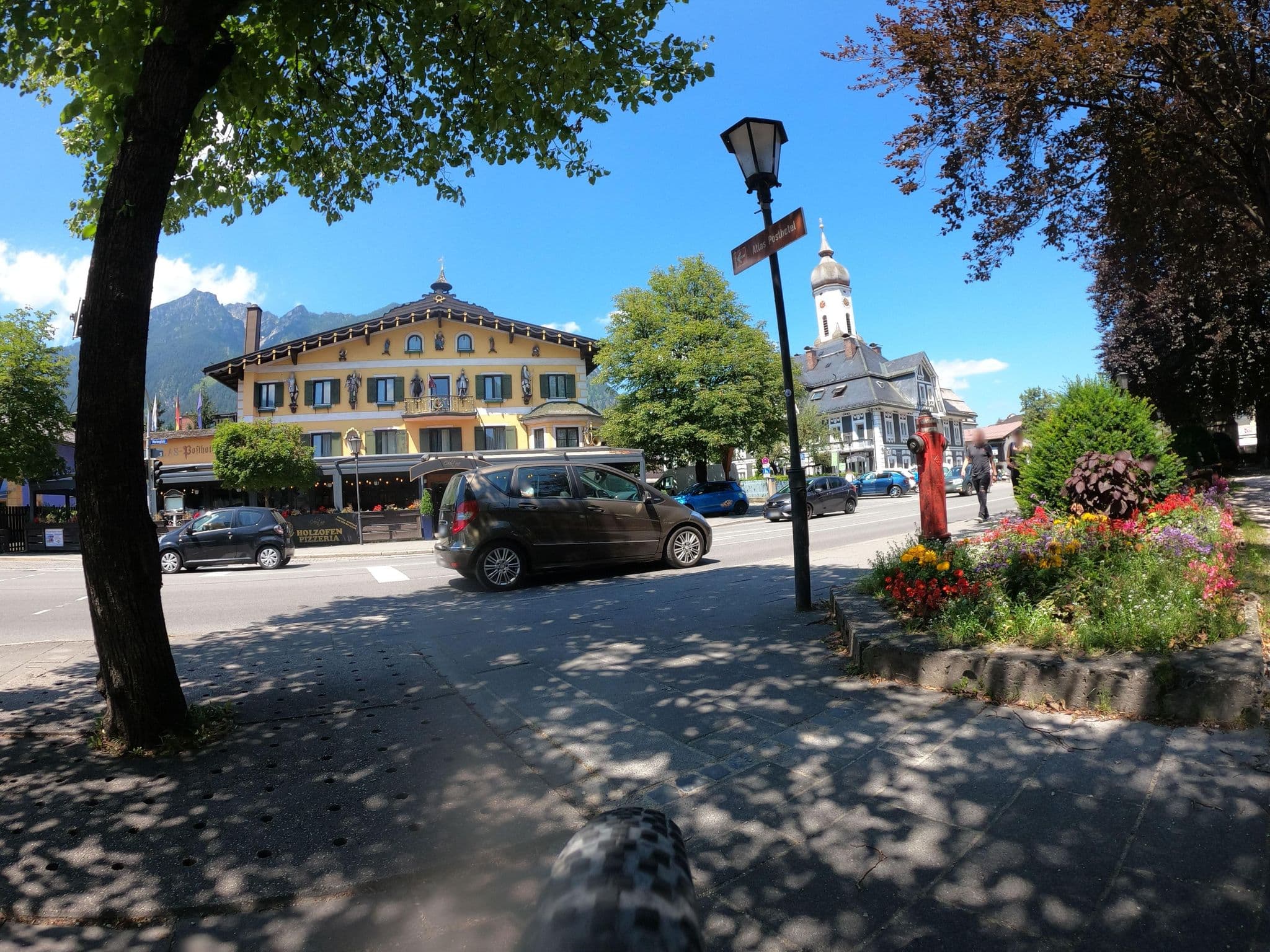 Street view near Fitness und Wellness Residenz Maximilian Hotel Garmisch-Partenkirchen, Garmisch-Partenkirchen — © plexi32 (CC BY-SA · Mapillary)