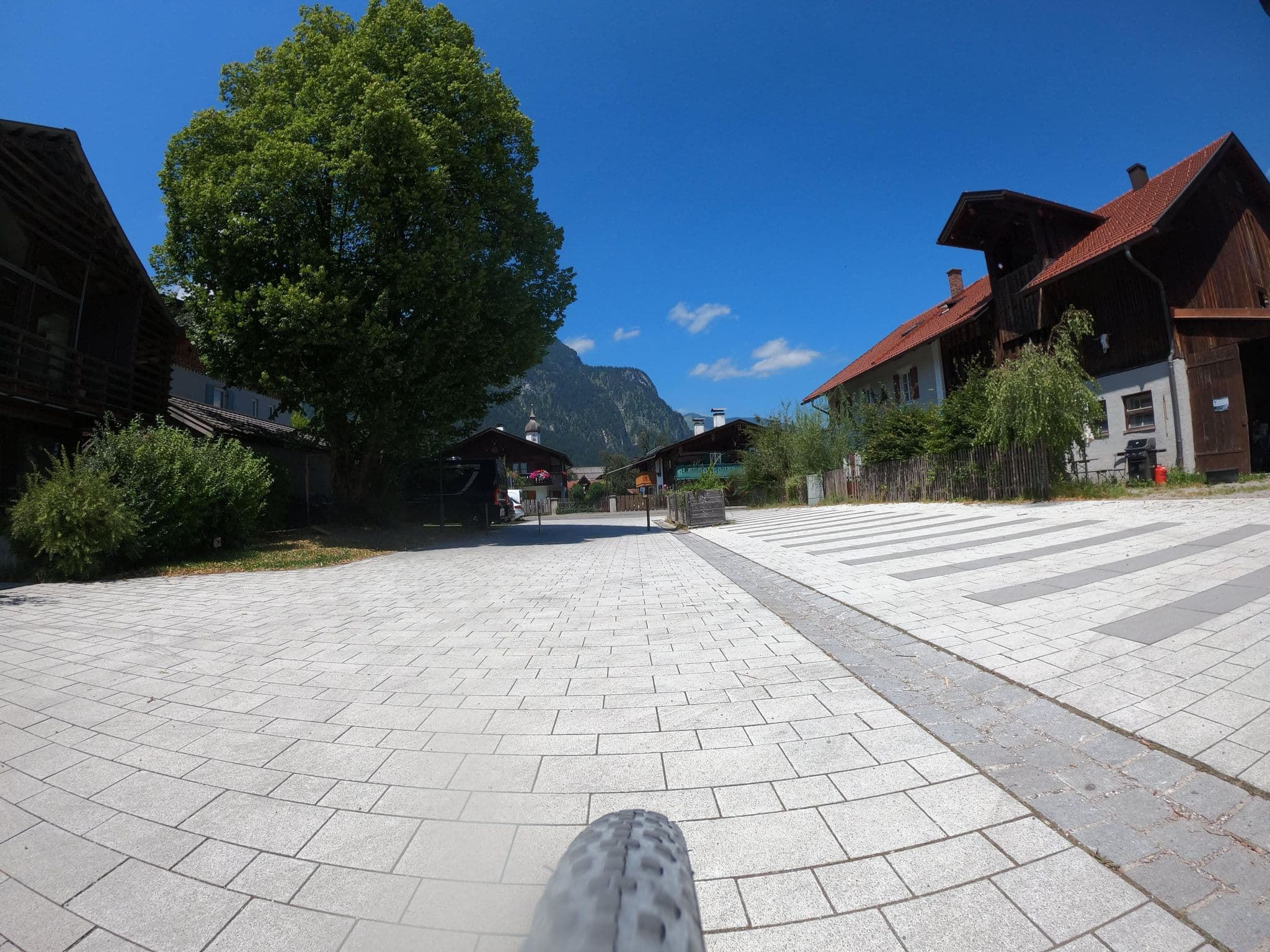 Street view near Ferienwohnungen Heimat 1883, Garmisch-Partenkirchen — © plexi32 (CC BY-SA · Mapillary)