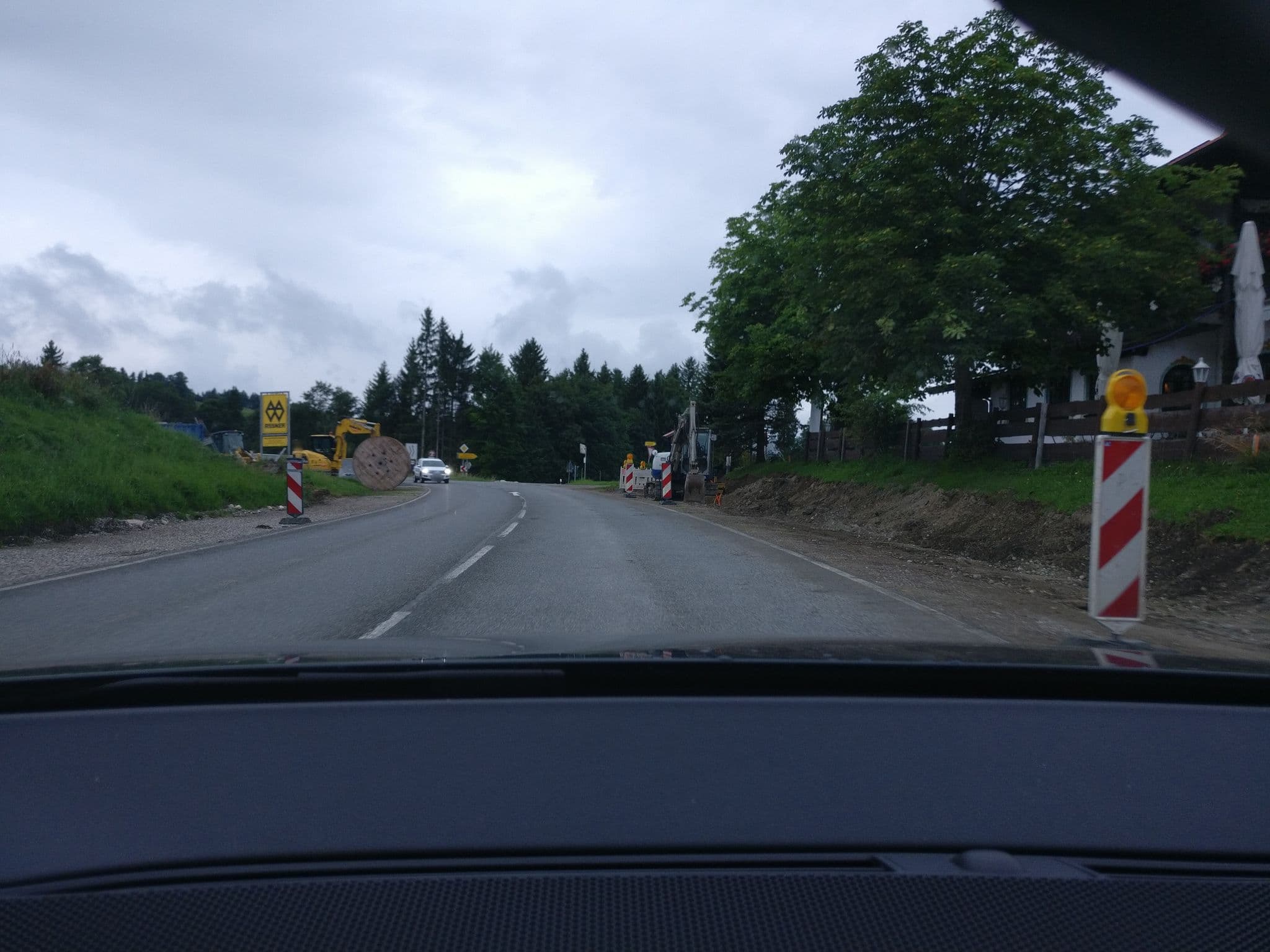 Street view near Christophorus Hotel, Rottenbuch — © rsneyer (CC BY-SA · Mapillary)