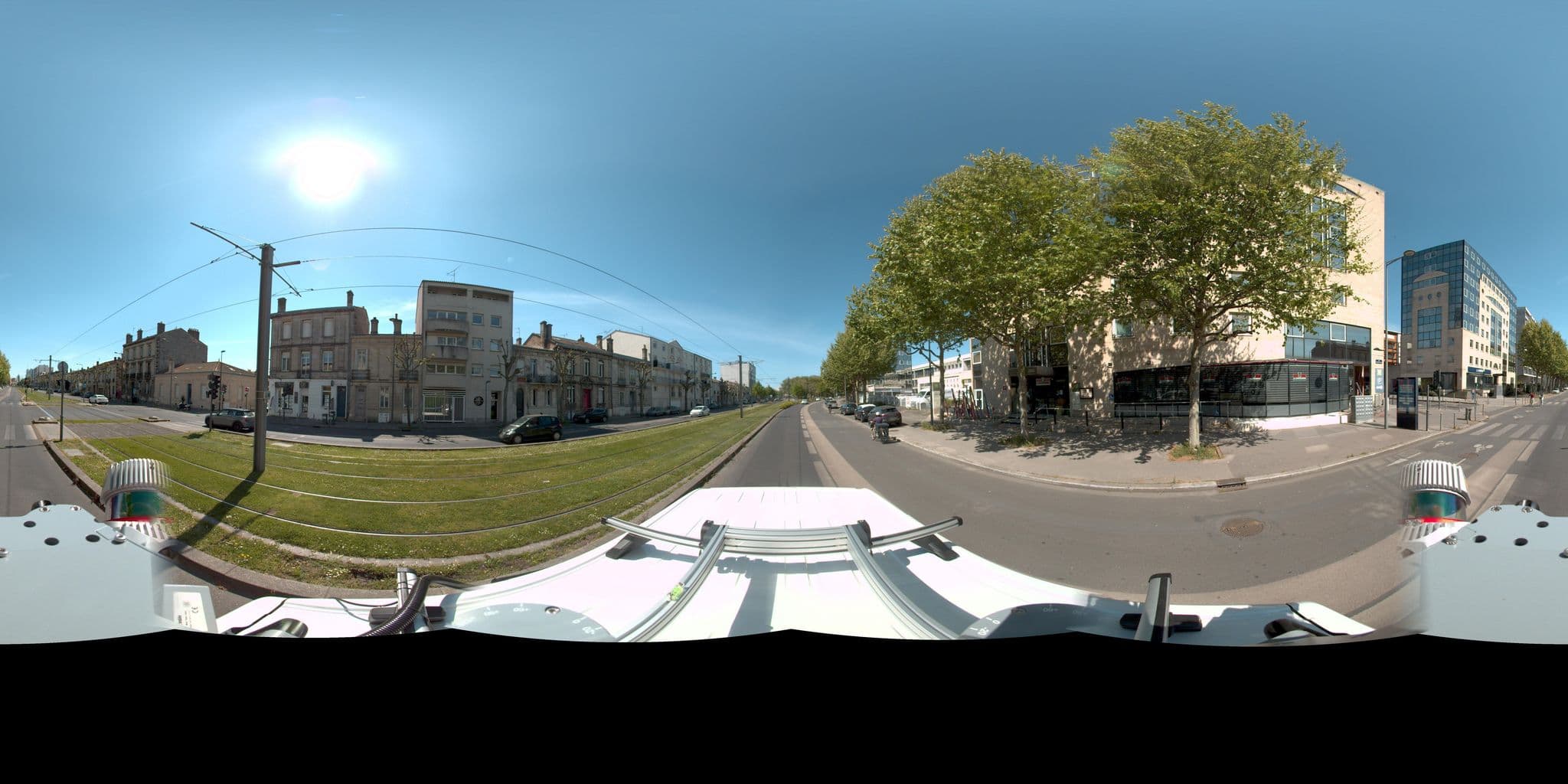 Street view near Hôtel ibis Styles Bordeaux Meriadeck, Bordeaux — © dominique_b (CC BY-SA · Mapillary)
