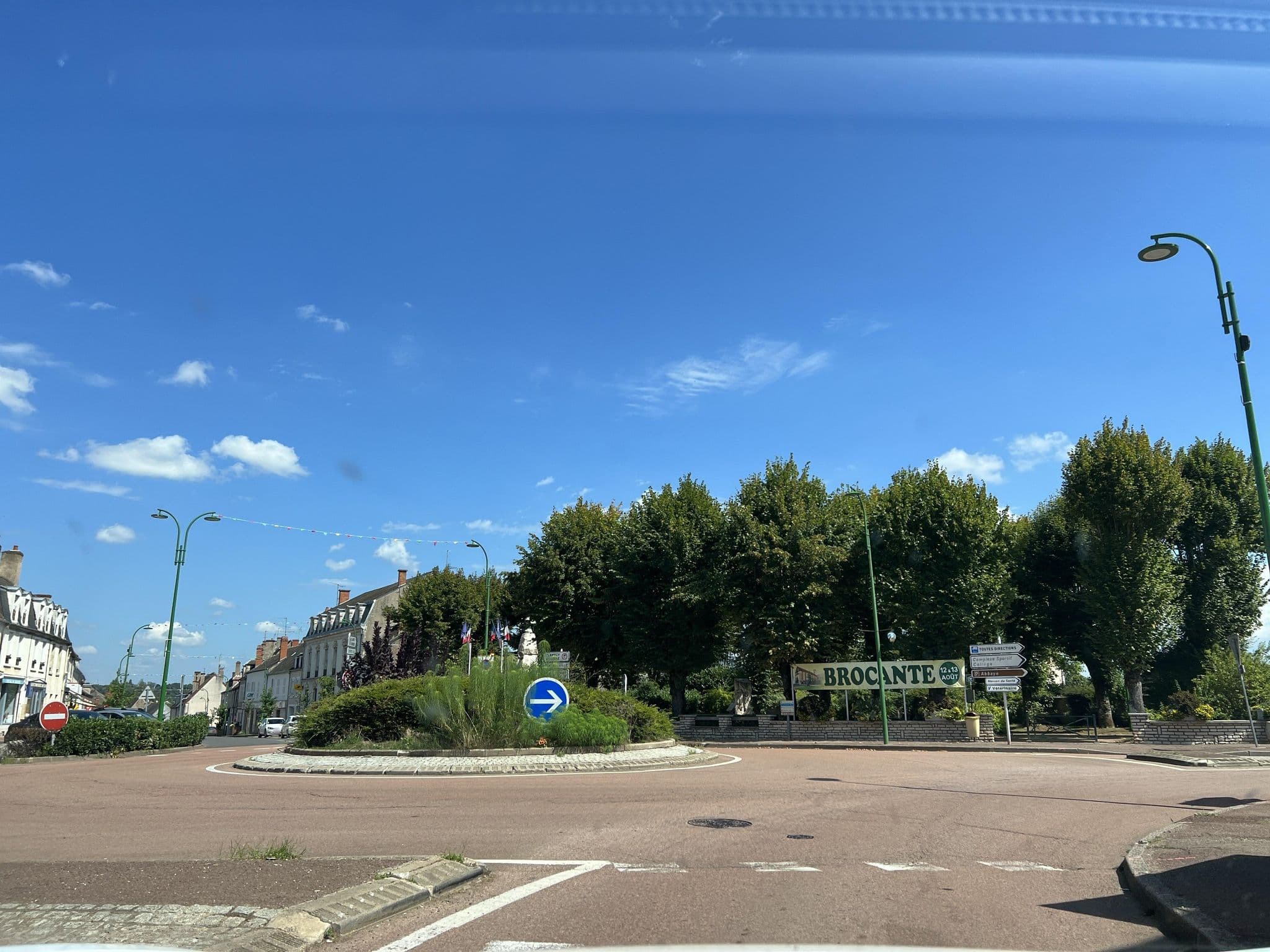 Street view near La Buissonière, Corbigny — © ottor (CC BY-SA · Mapillary)