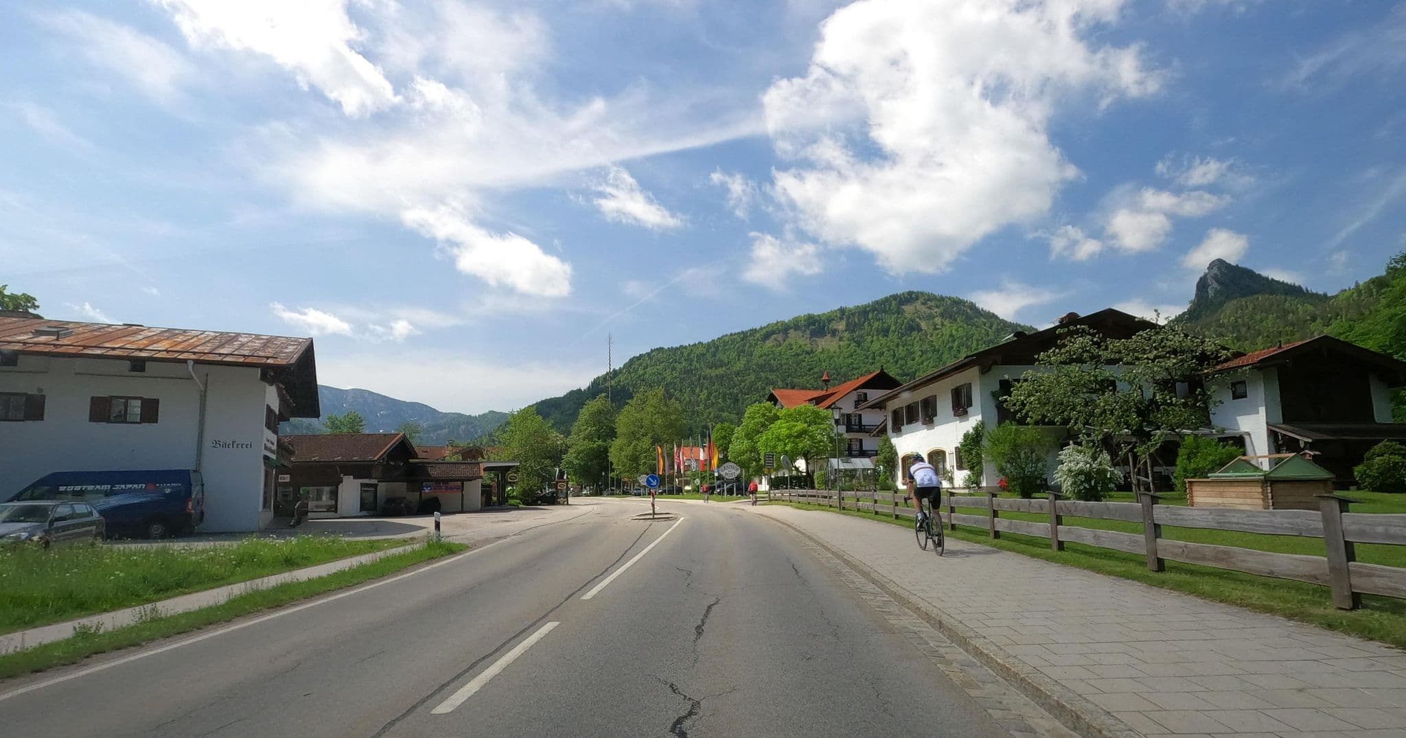 Street view near Gästehaus Sanktjohanser, Kreuth — © masterofnoroad (CC BY-SA · Mapillary)
