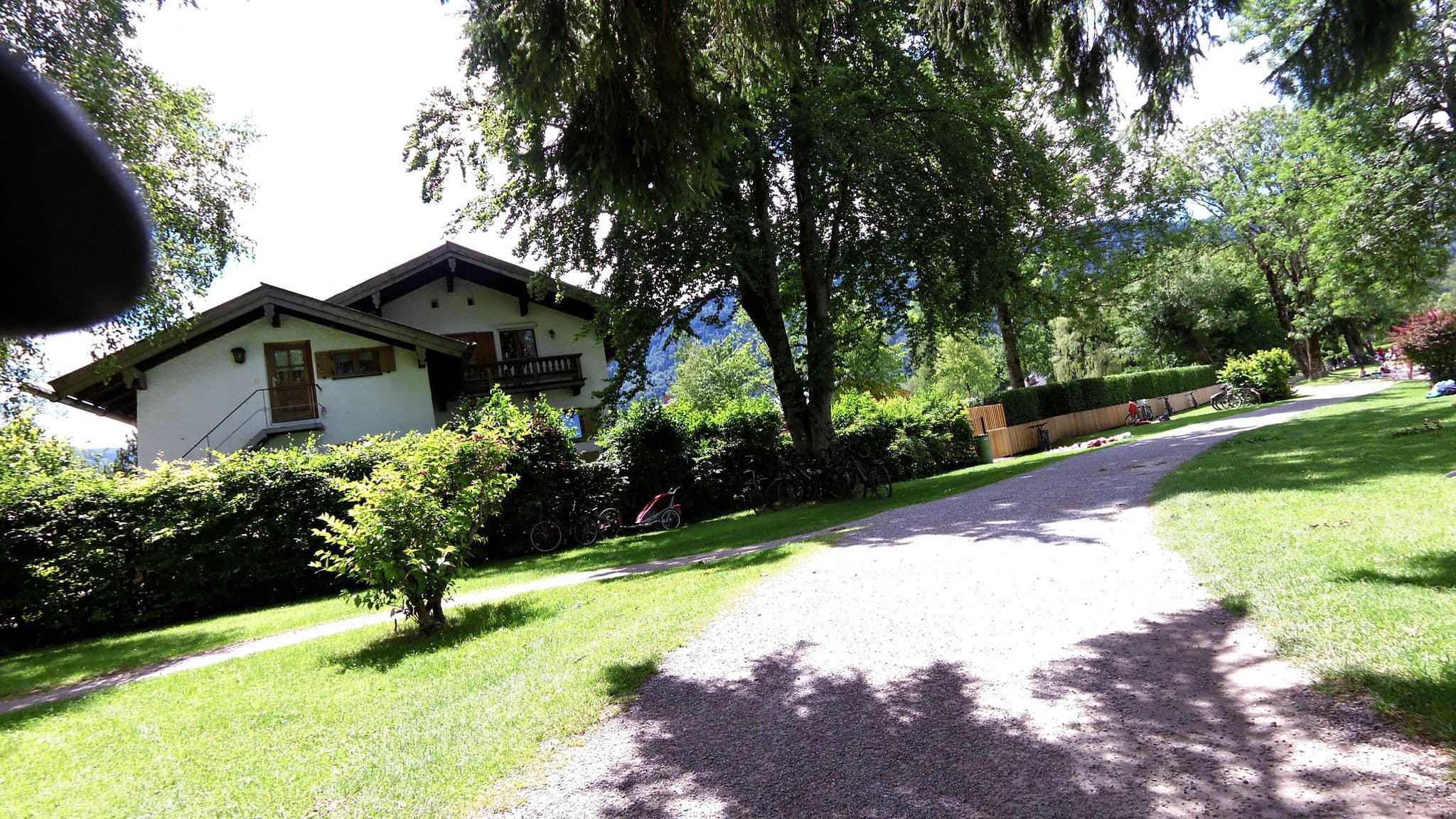 Street view near Ferientraum Kobellstrasse, Rottach-Egern — © czmrtn (CC BY-SA · Mapillary)