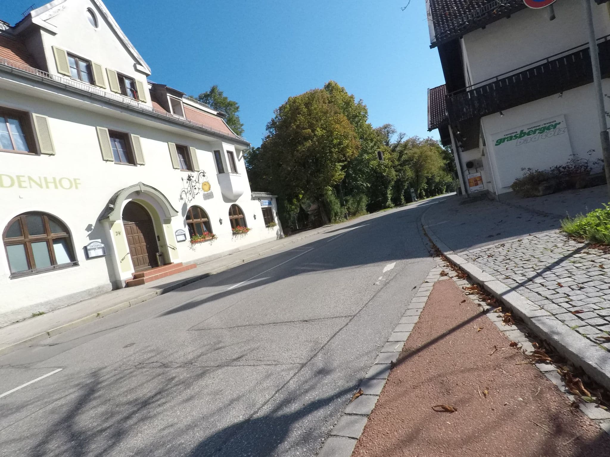 Street view near Hotel Lindenhof, Bad Tölz — © mapiman (CC BY-SA · Mapillary)