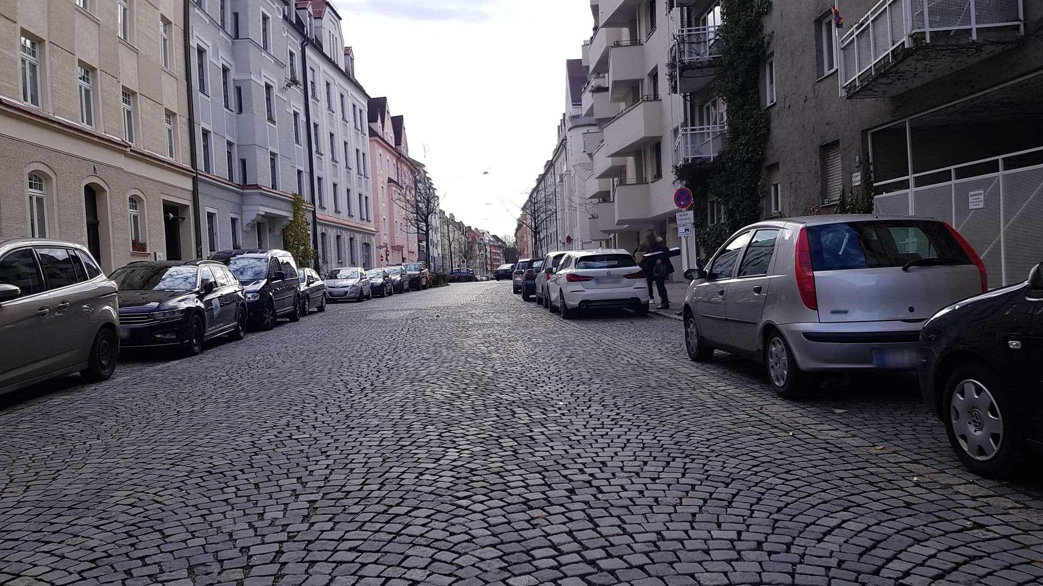 Street view near m&m, Munich — © thmunichways (CC BY-SA · Mapillary)