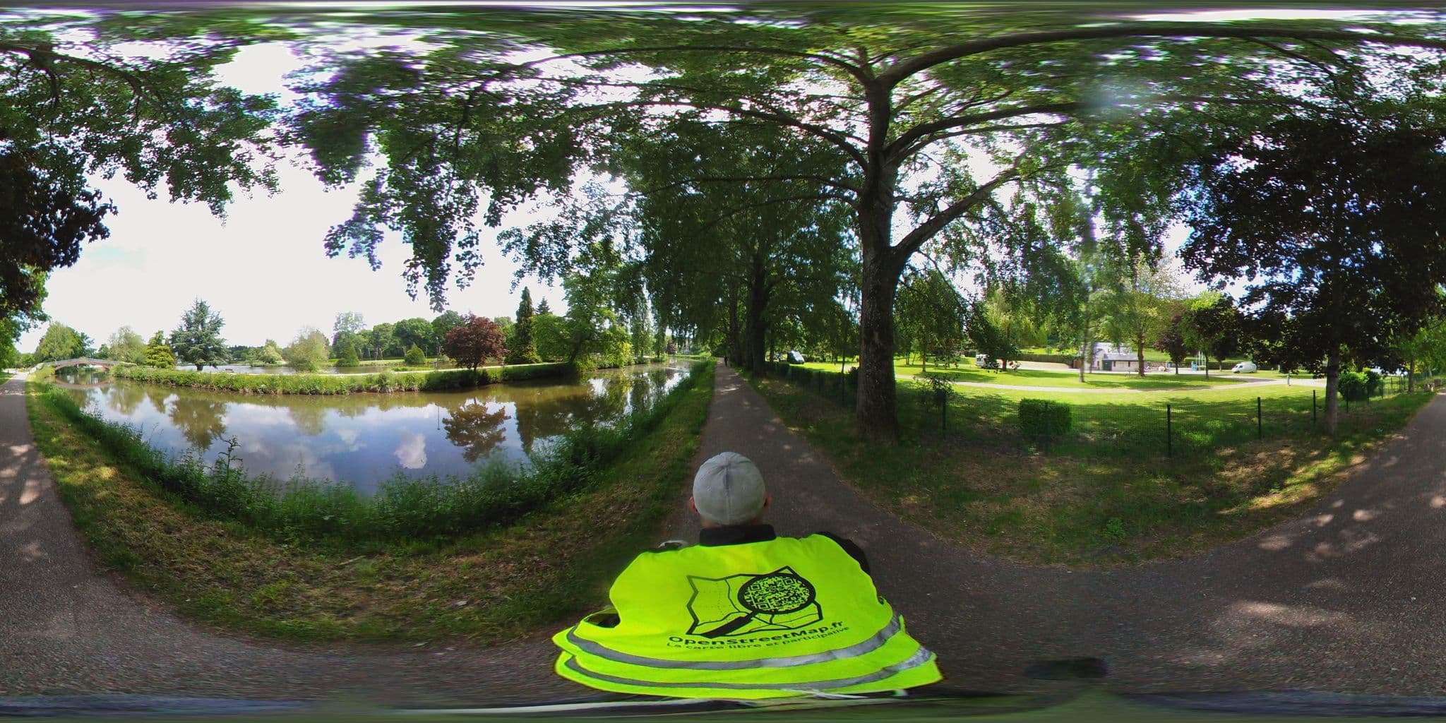 Street view near Camping municipal Val d'Oust, Rohan — © ev1velodyssee (CC BY-SA · Mapillary)