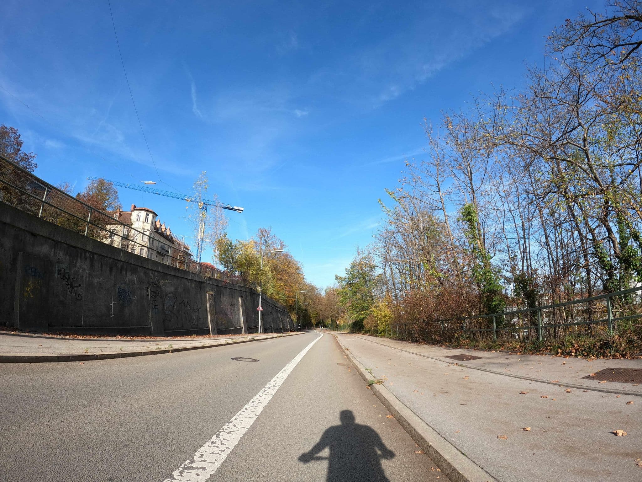 Street view near Breakfast Galleria, Pullach im Isartal — © strubbl (CC BY-SA · Mapillary)
