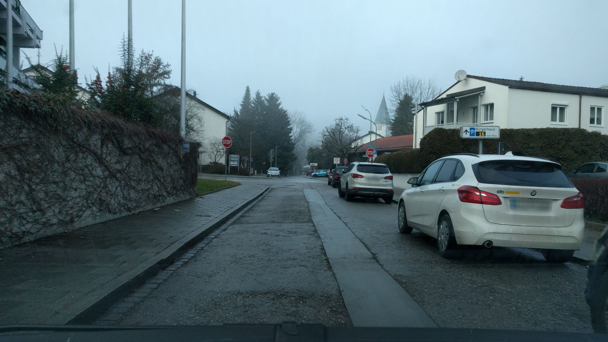 Street view near Pension Ludwig und Ingrid Hendlmeier, Grünwald — © utack (CC BY-SA · Mapillary)