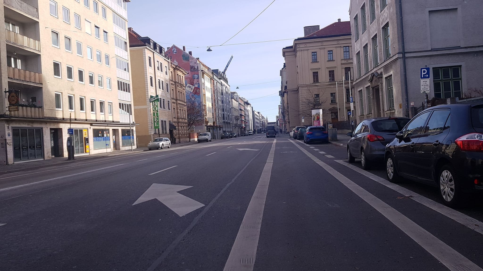 Street view near Hotel Achterbahn, Munich — © thomas_munichways (CC BY-SA · Mapillary)