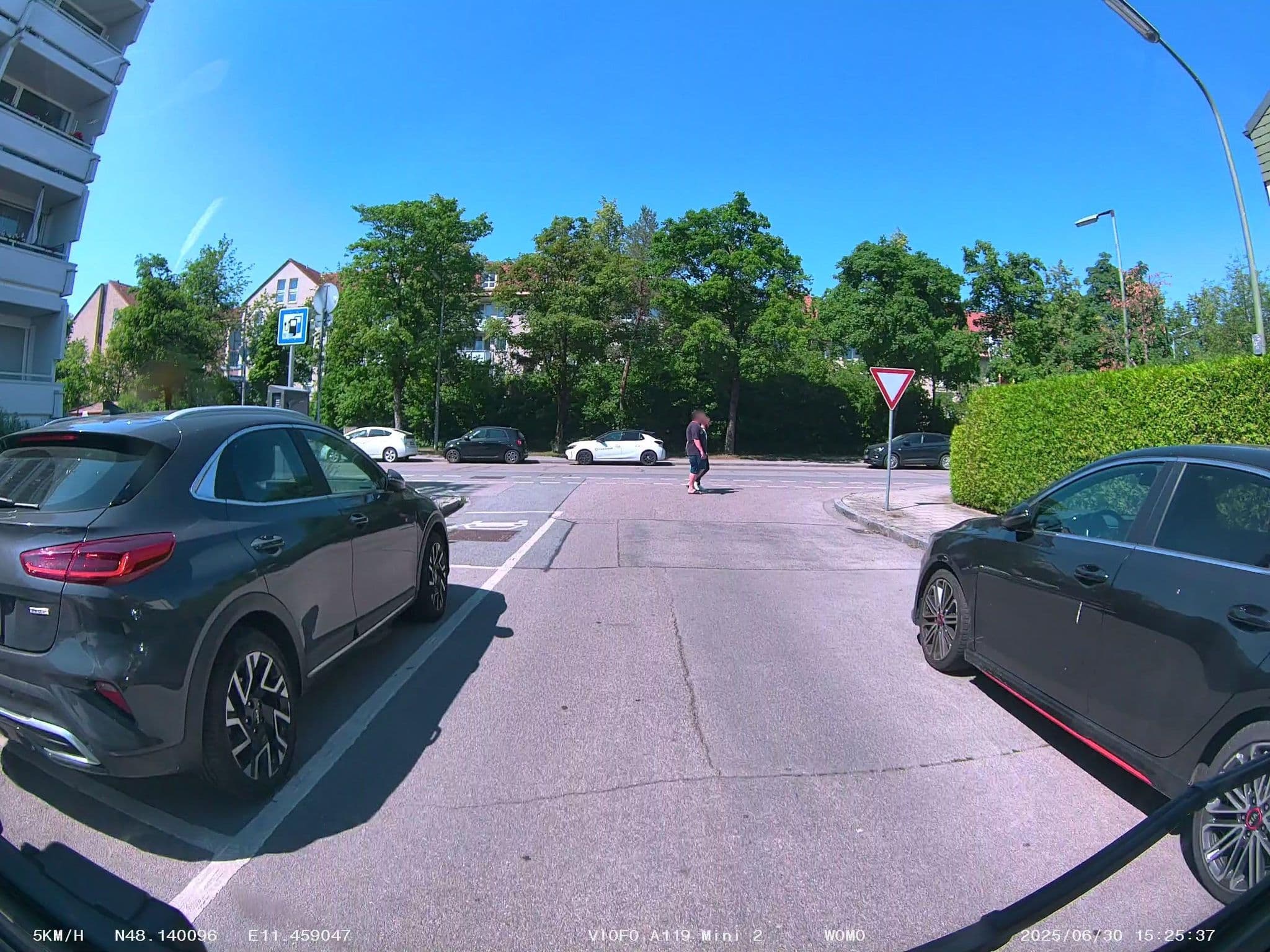 Street view near Ghotel Living München-Pasing, Pasing — © soulcover (CC BY-SA · Mapillary)