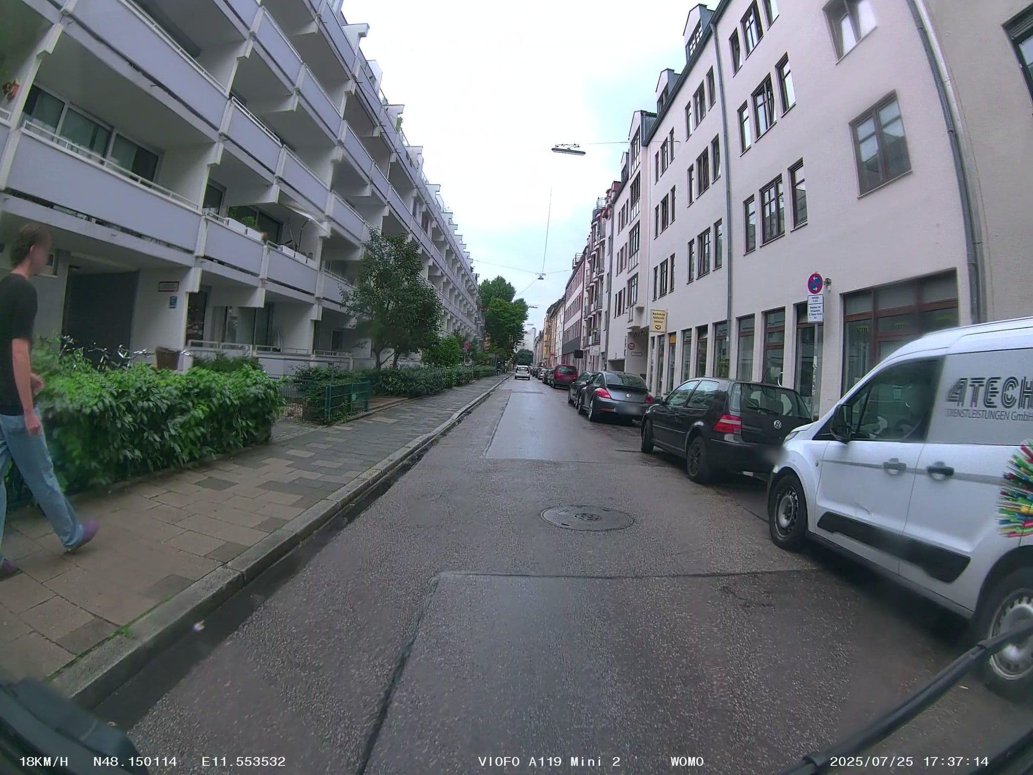 Street view near Hotel Erzgiesserei Europe, Munich — © soulcover (CC BY-SA · Mapillary)