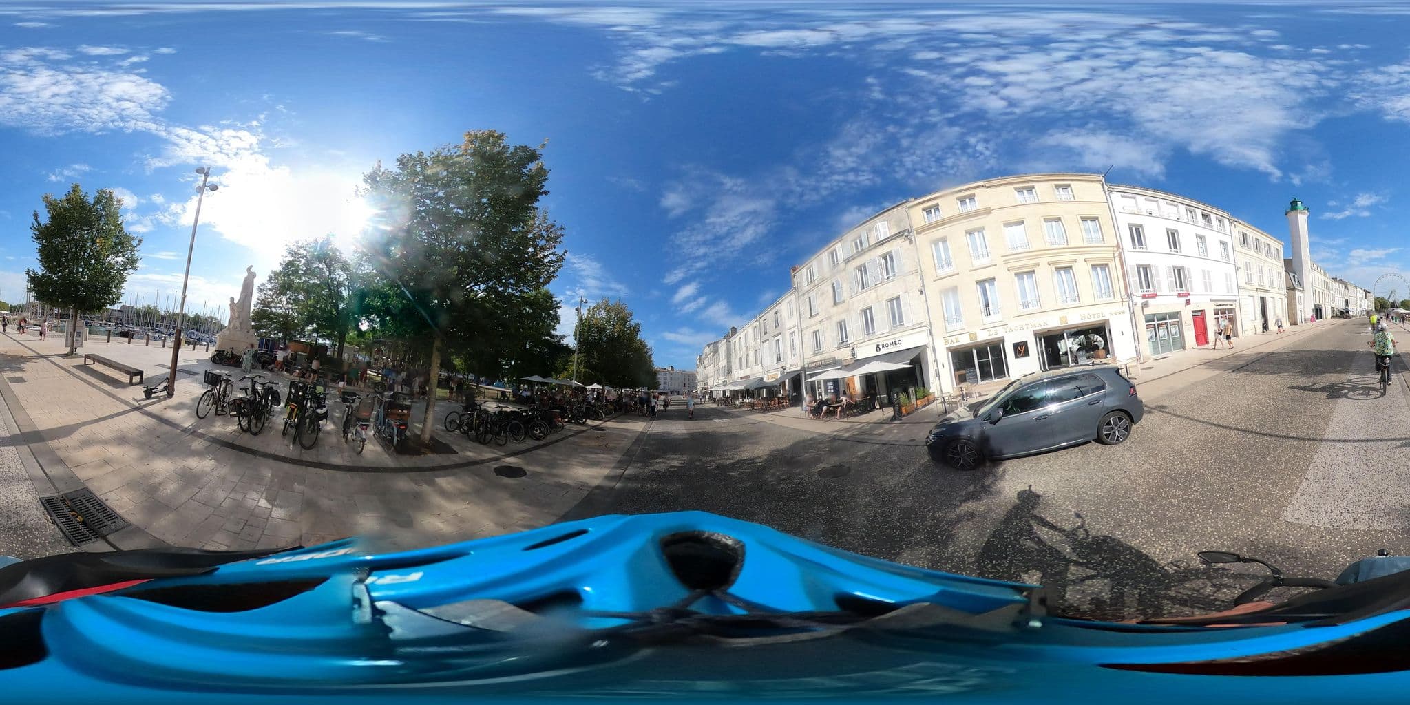 Street view near Le Yachtman Hotel, La Rochelle — © padididejurbise (CC BY-SA · Mapillary)