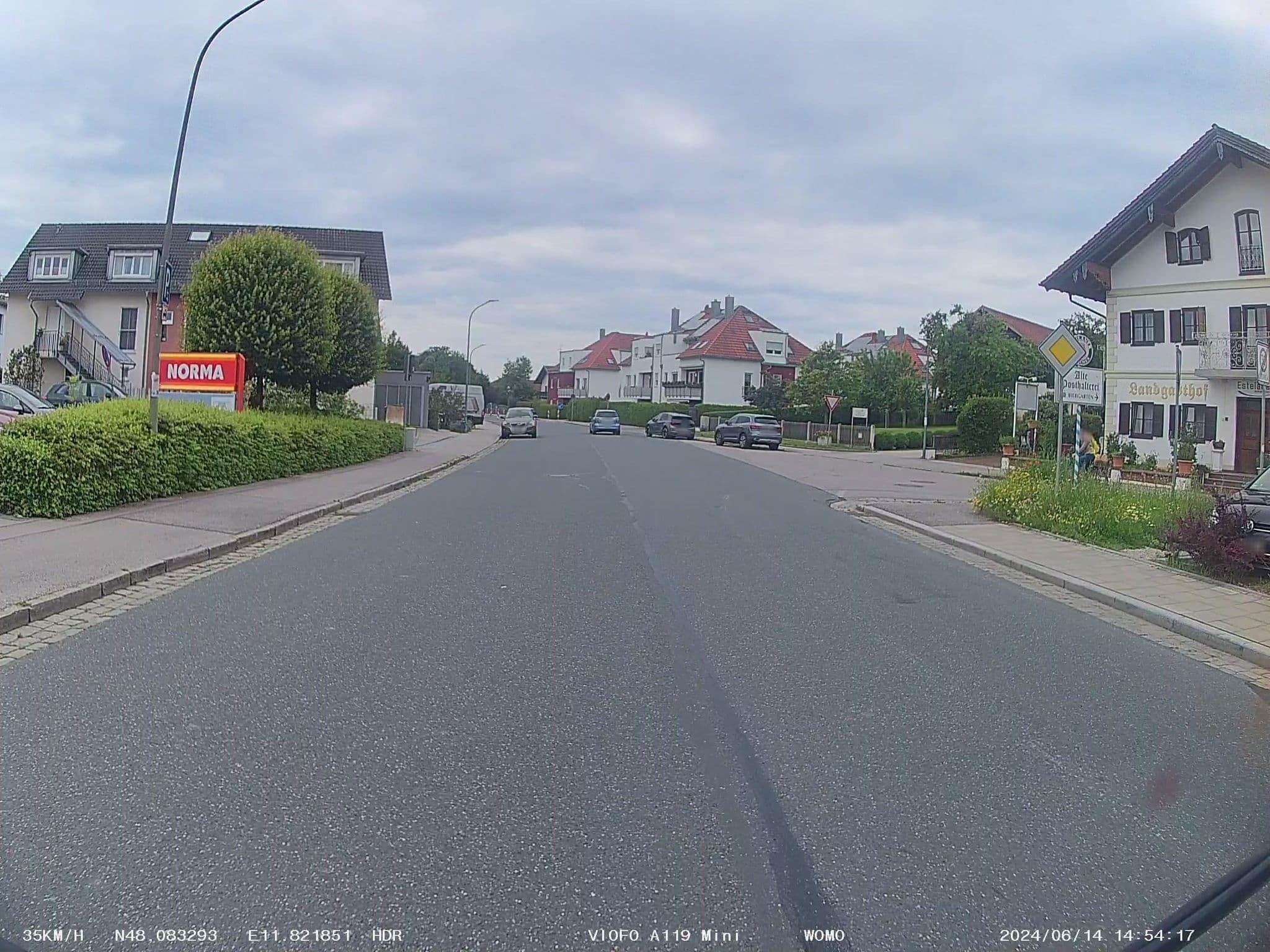 Street view near Landgasthof Eschenhof, Zorneding — © soulcover (CC BY-SA · Mapillary)