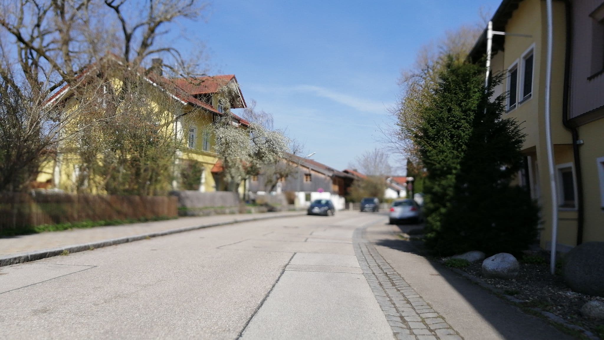 Street view near Landgasthof Neuwirt, Sauerlach — © jpmw (CC BY-SA · Mapillary)