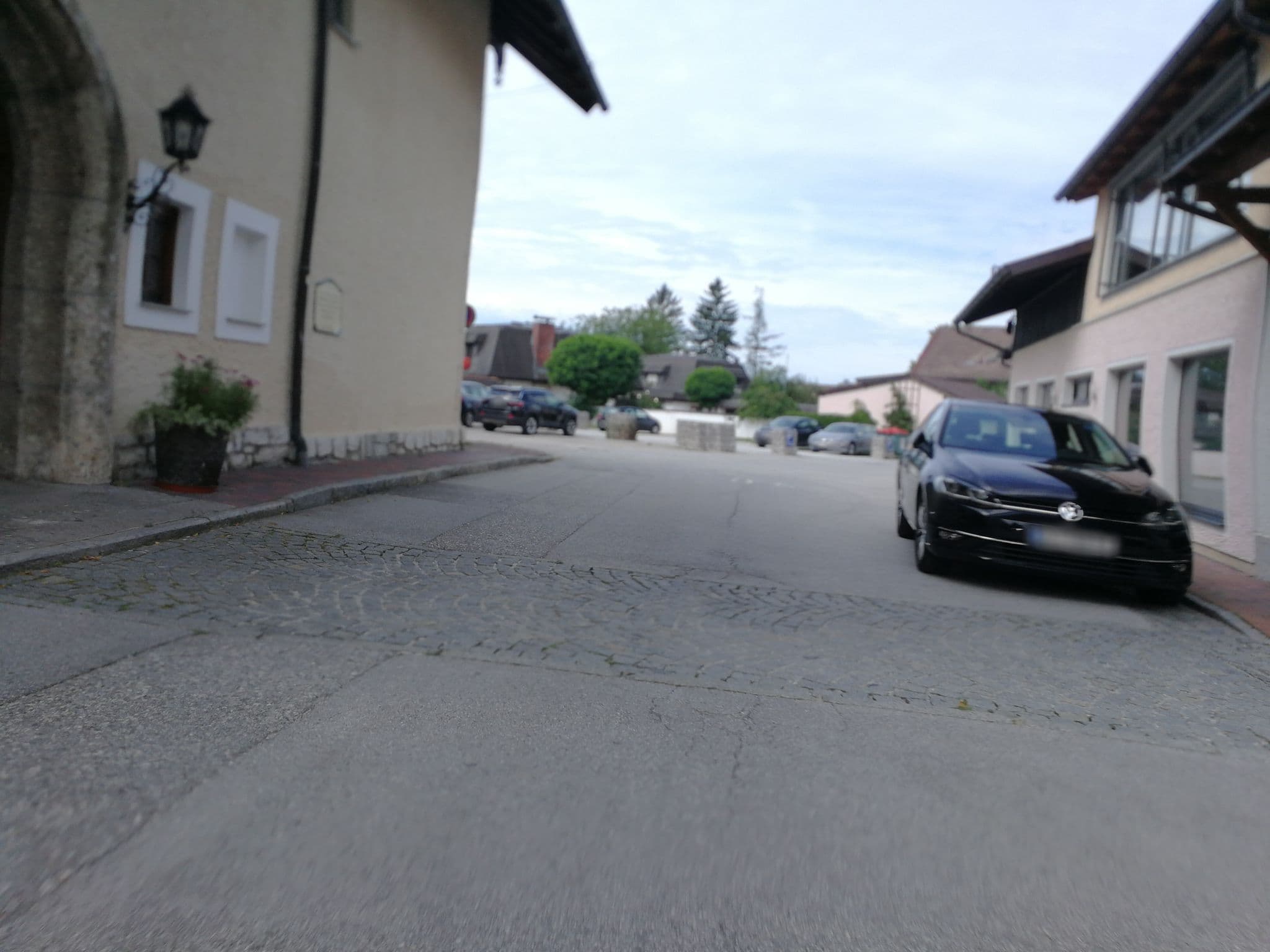 Street view near Ammerhauser, Anthering — © consens_verkehrsplanung (CC BY-SA · Mapillary)