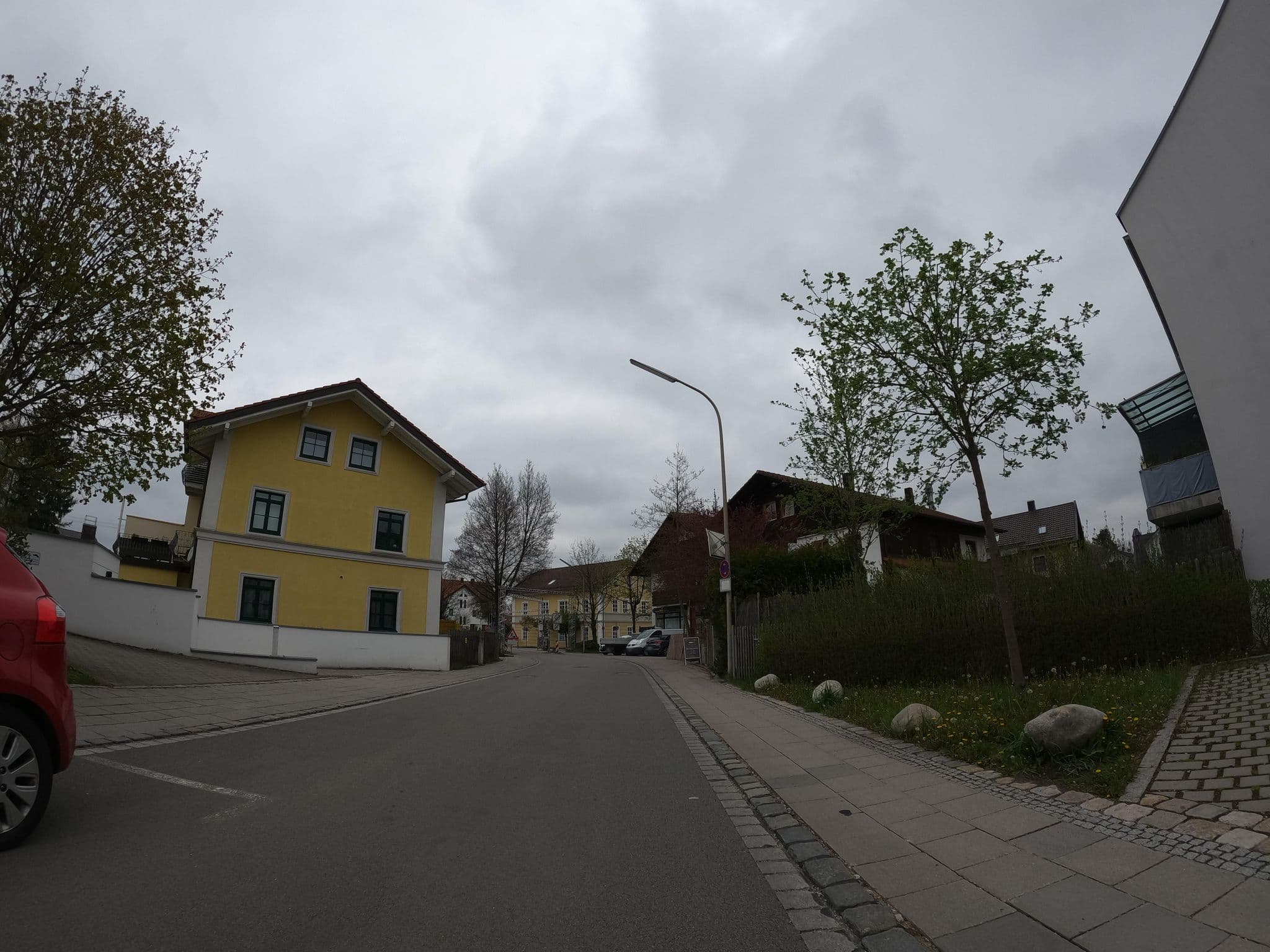 Street view near Thai Thuna, Taufkirchen — © strubbl (CC BY-SA · Mapillary)