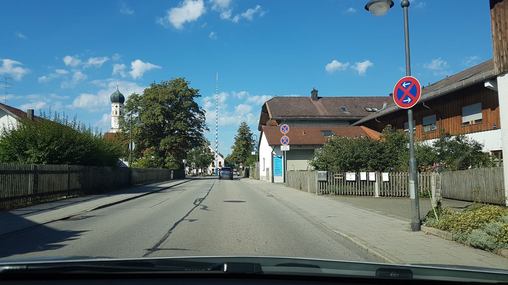 Street view near Schulz Ludwig, Hohenbrunn — © vorwaertsimmer (CC BY-SA · Mapillary)