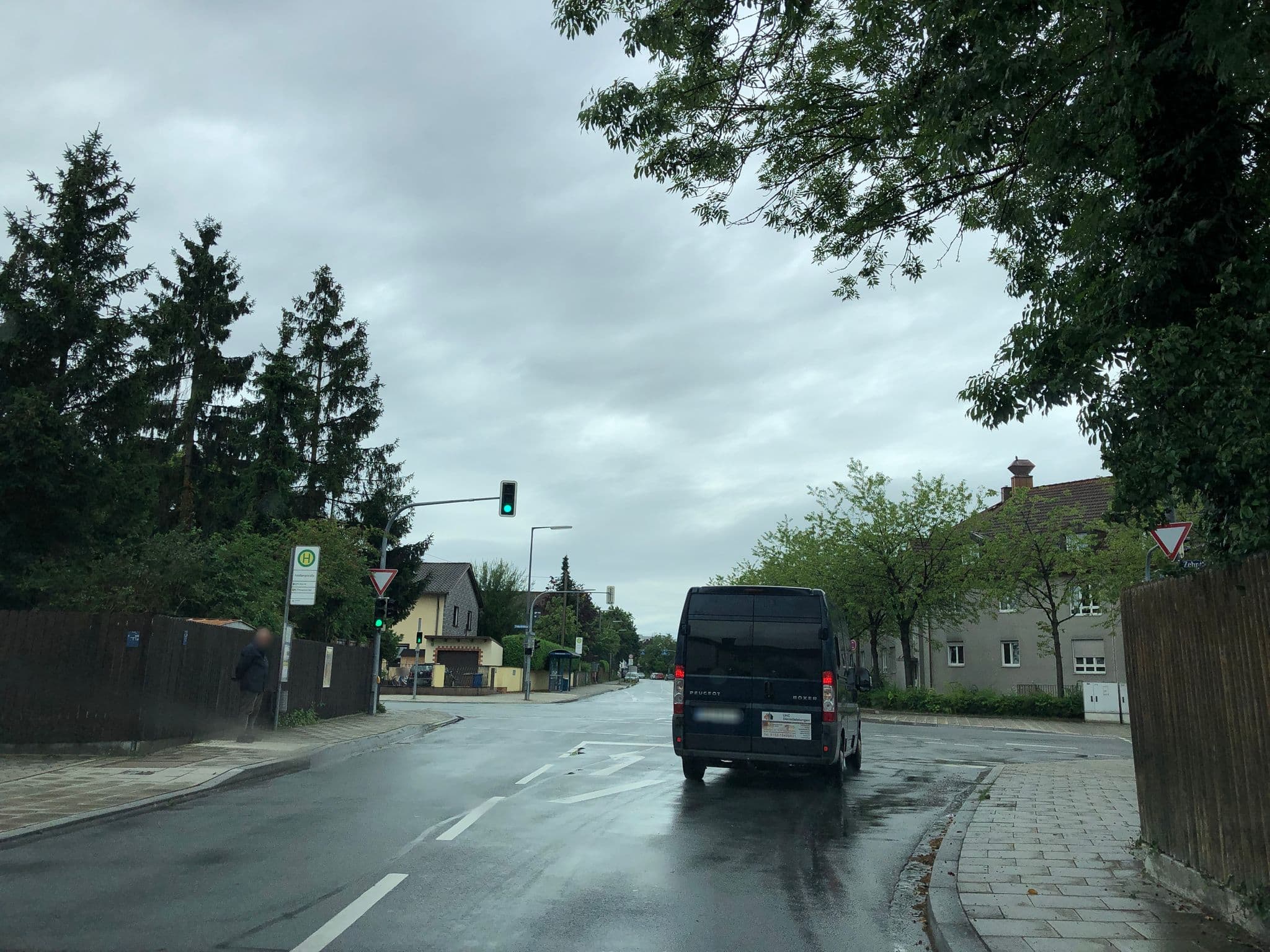 Street view near Zeevat B & B, Neubiberg — © chuck (CC BY-SA · Mapillary)
