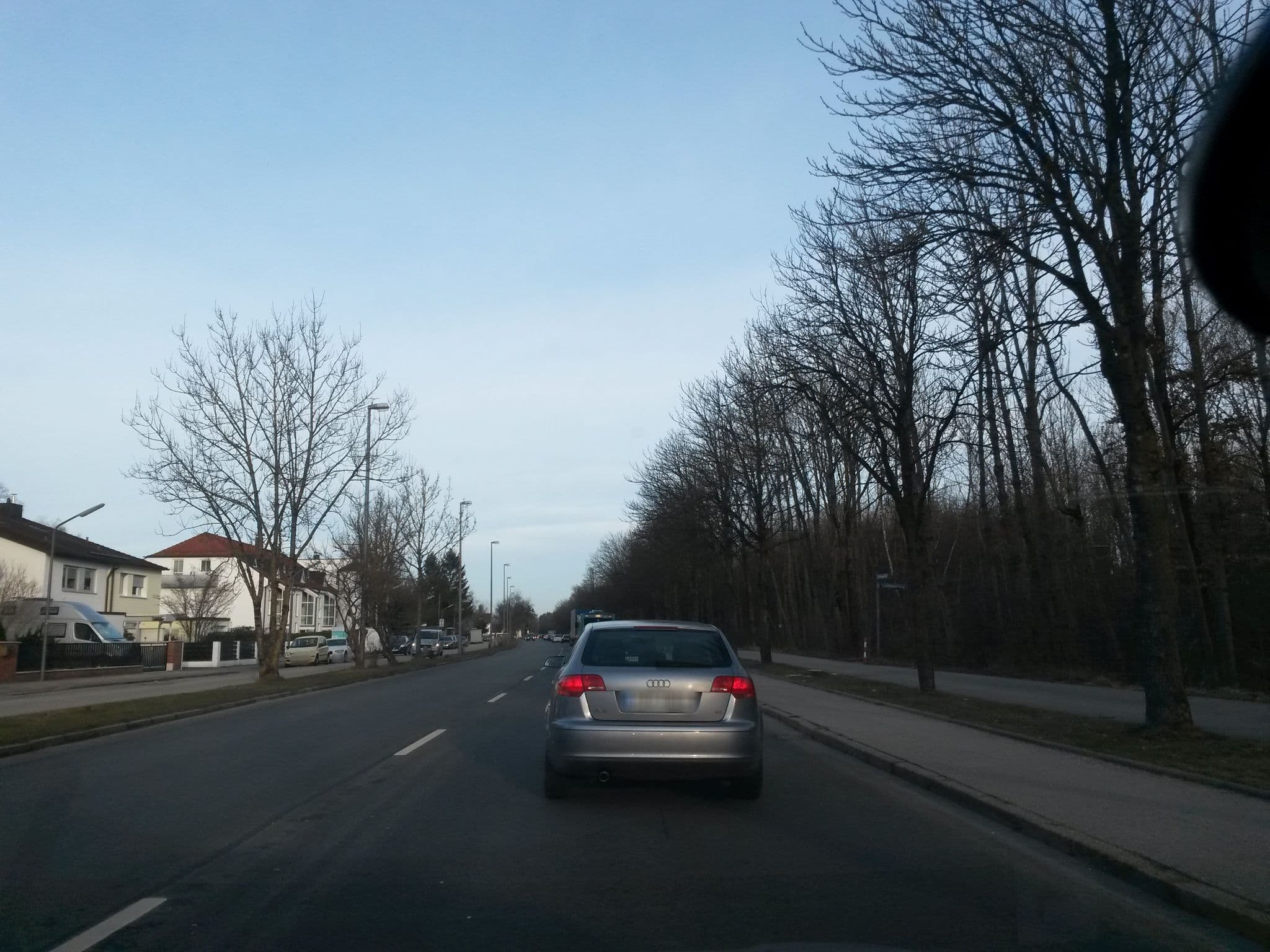 Street view near Name Villa Waldperlach by Blattl, Neubiberg — © chri_som (CC BY-SA · Mapillary)