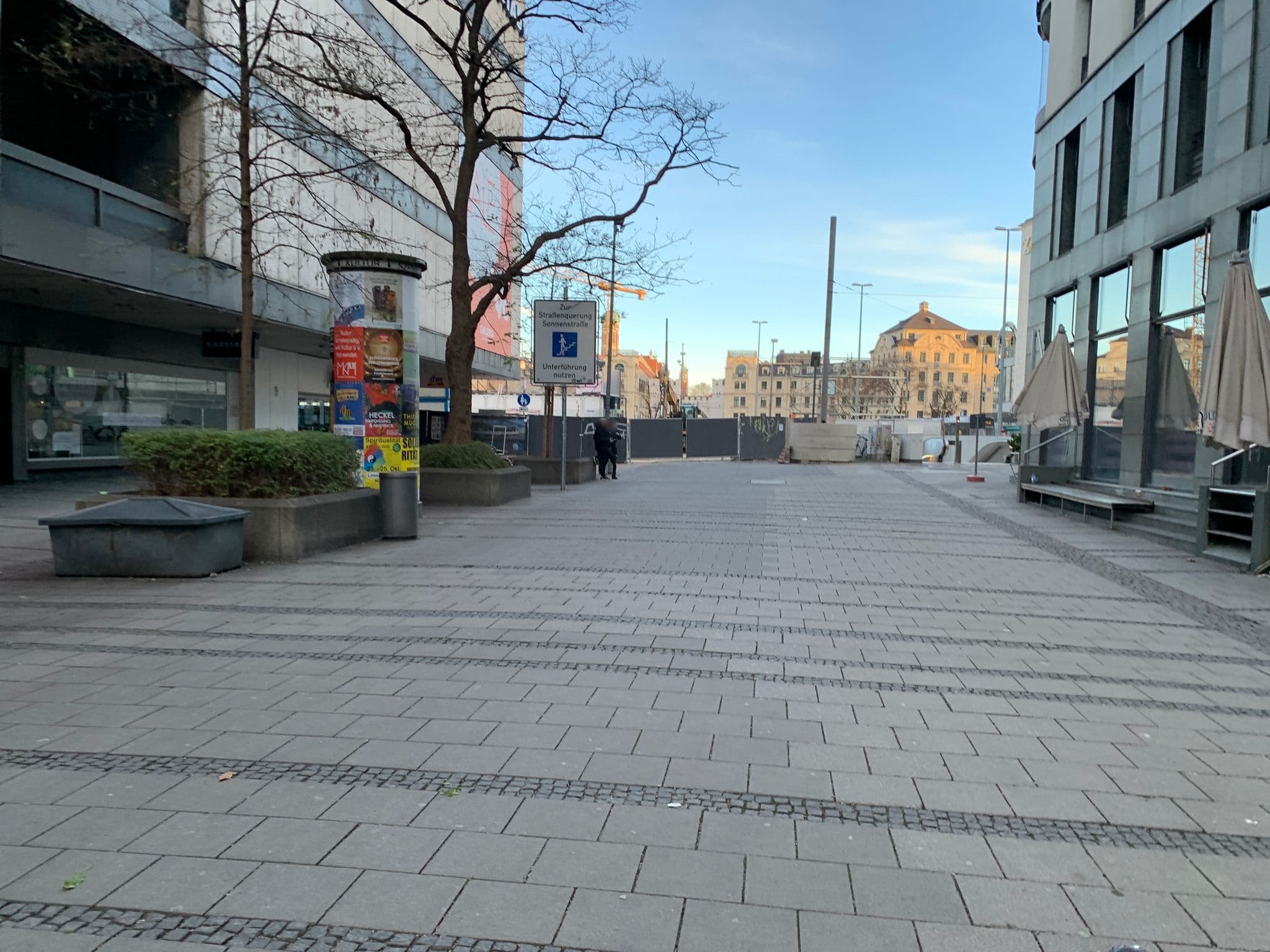 Street view near Anna Hotel, Munich — © robot8a (CC BY-SA · Mapillary)