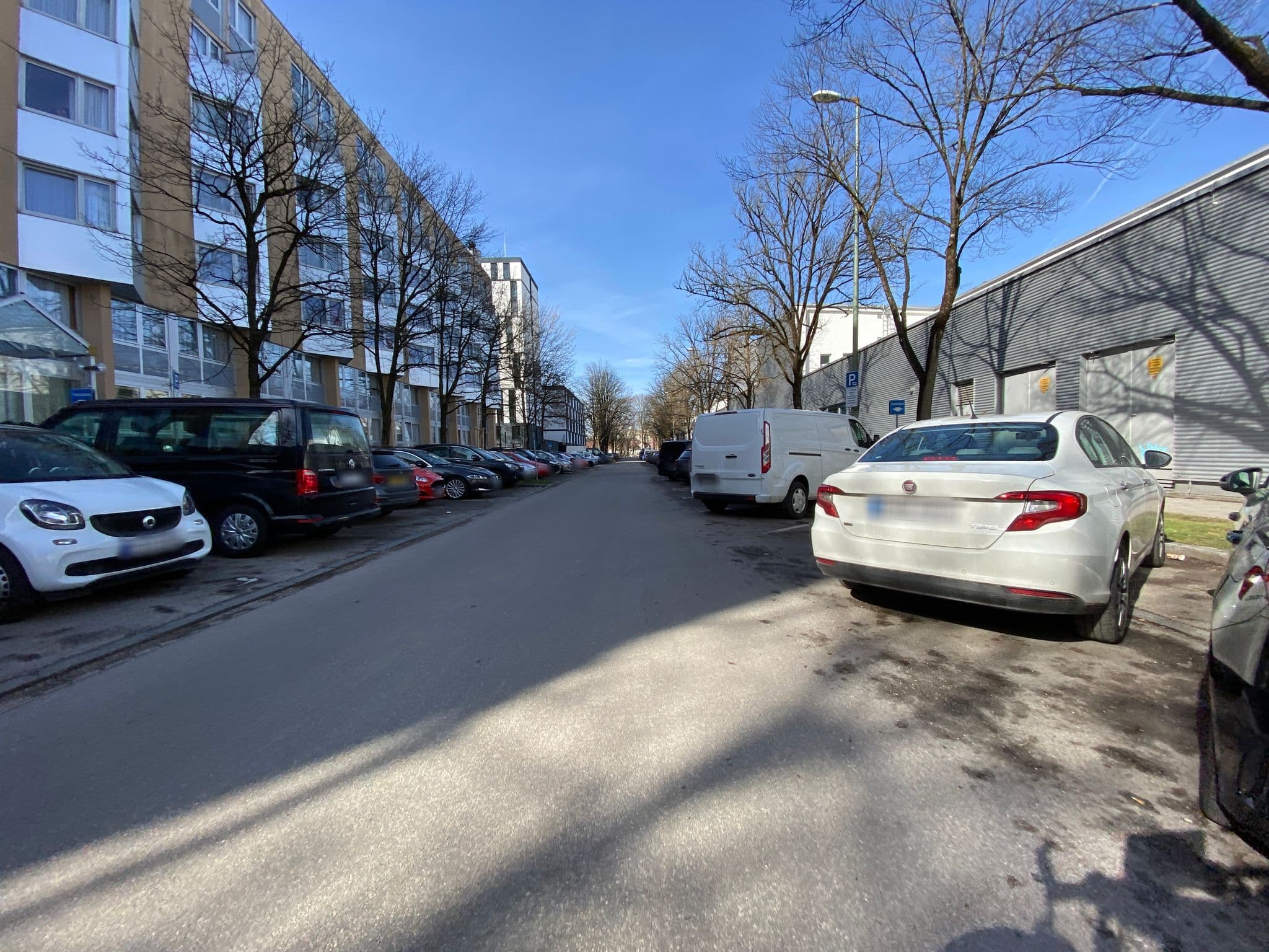Street view near Derag Livinghotel Max Emanuel, Munich — © piaitsch (CC BY-SA · Mapillary)