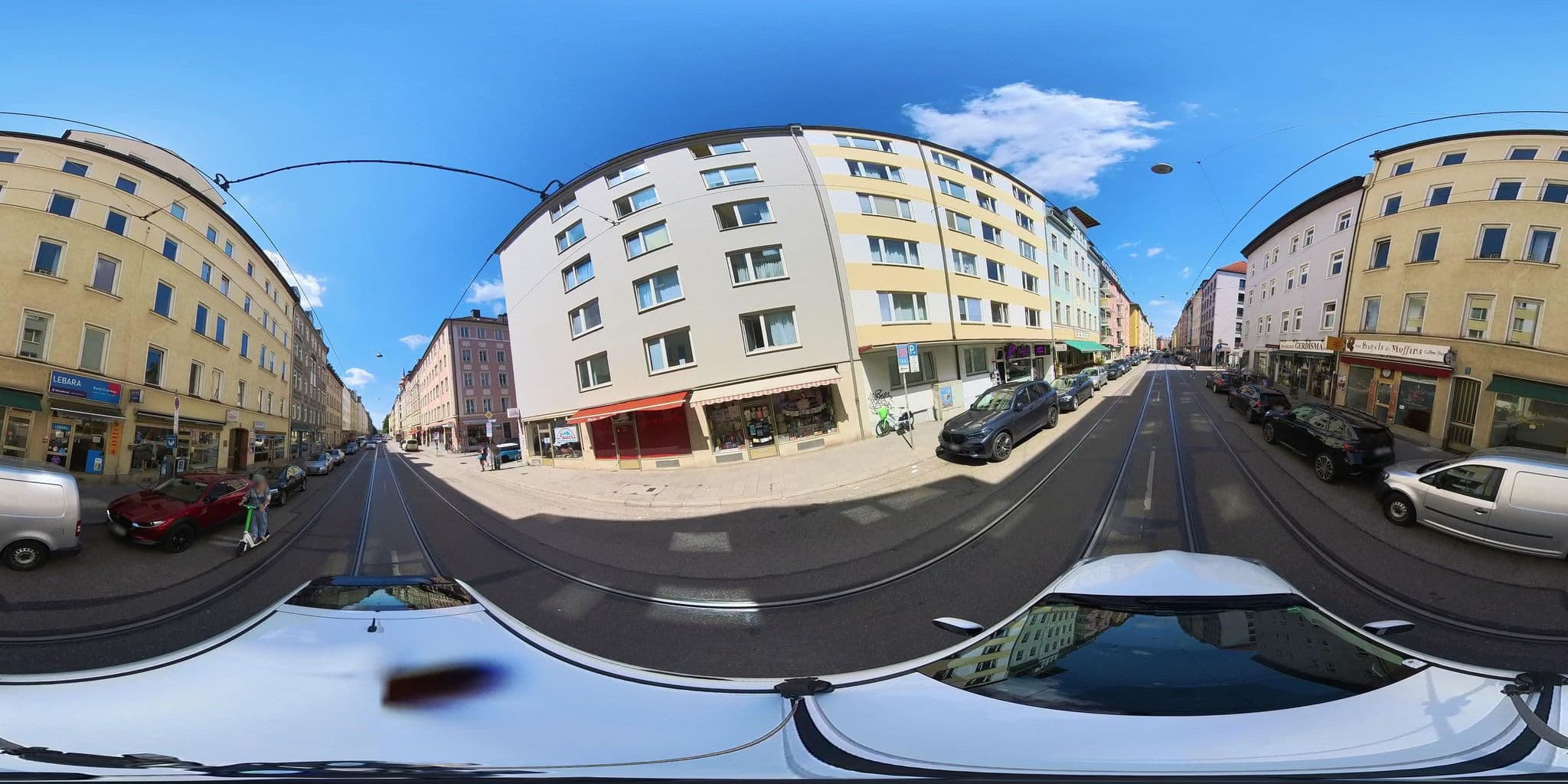 Street view near Blütenstraße Cottage Munich, Munich — © osmplus_org (CC BY-SA · Mapillary)