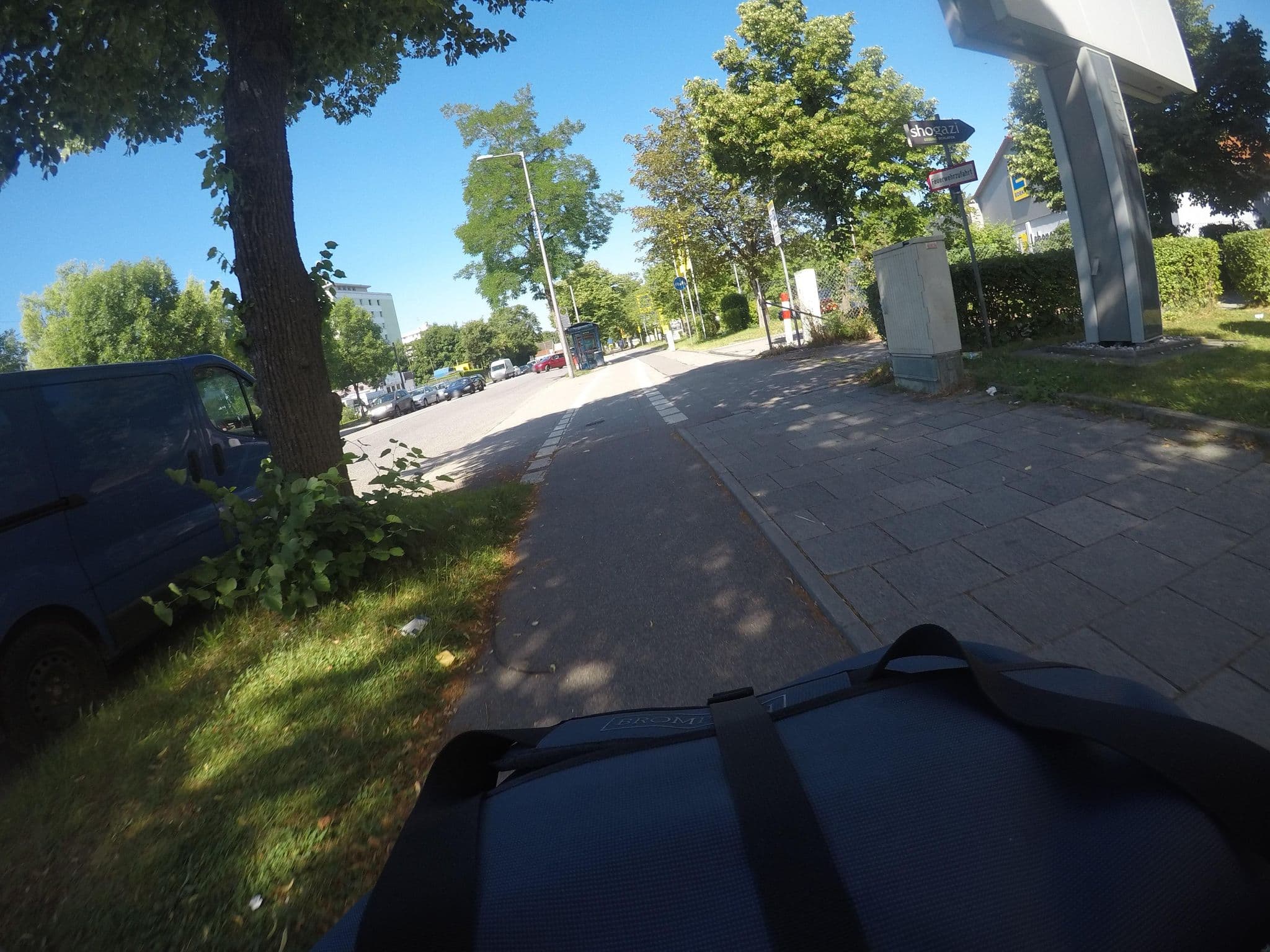 Street view near Casa Particular, Unterföhring — © mfa (CC BY-SA · Mapillary)