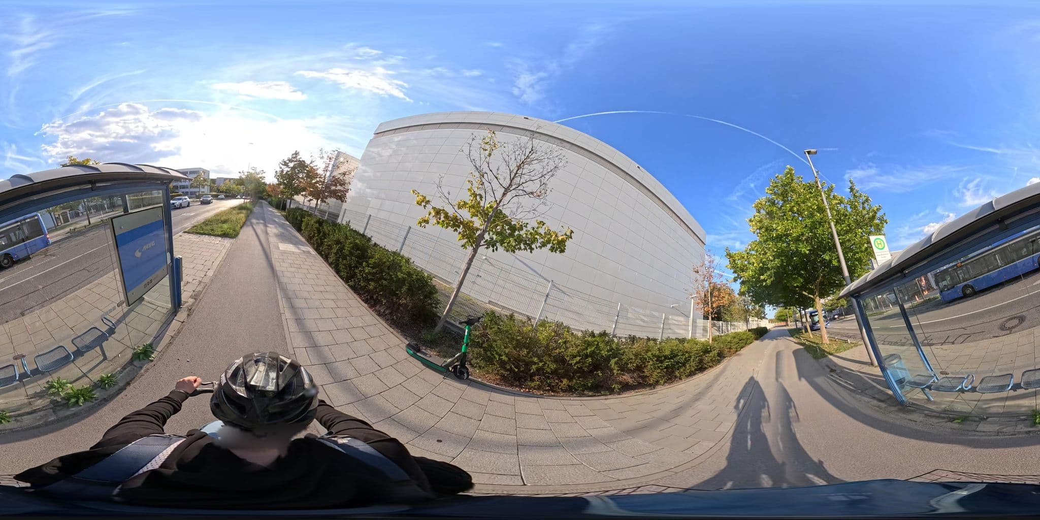 Street view near Romantic Lounge, Unterföhring — © ente (CC BY-SA · Mapillary)