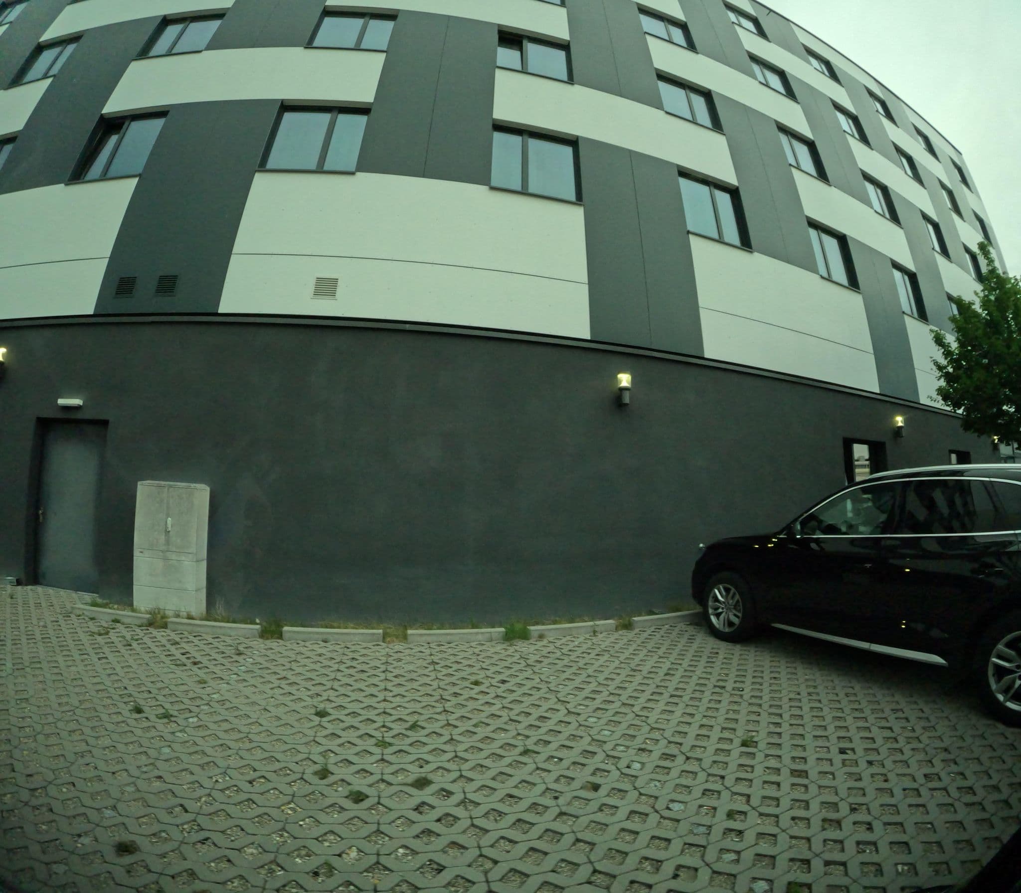 Street view near MOXY, Feldkirchen — © erias (CC BY-SA · Mapillary)