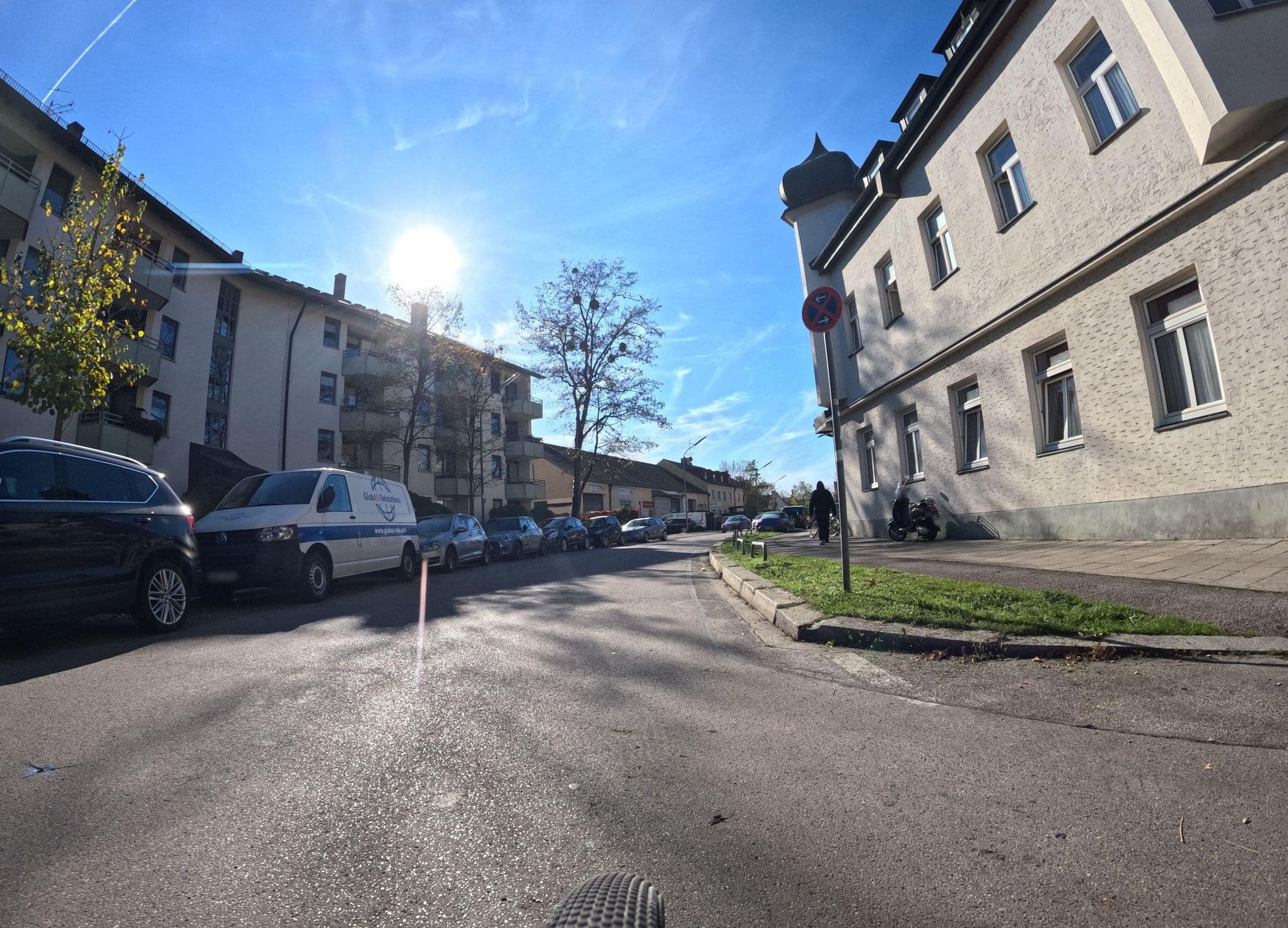Street view near Hotel Beer, Unterföhring — © utack (CC BY-SA · Mapillary)