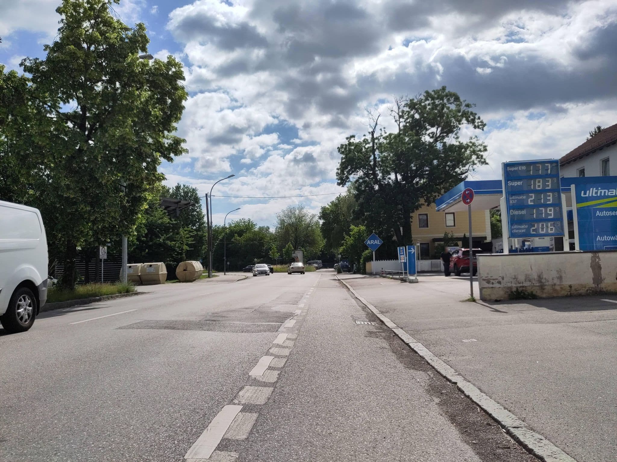 Street view near Citi Incoming, Feldkirchen — © thmunichways (CC BY-SA · Mapillary)
