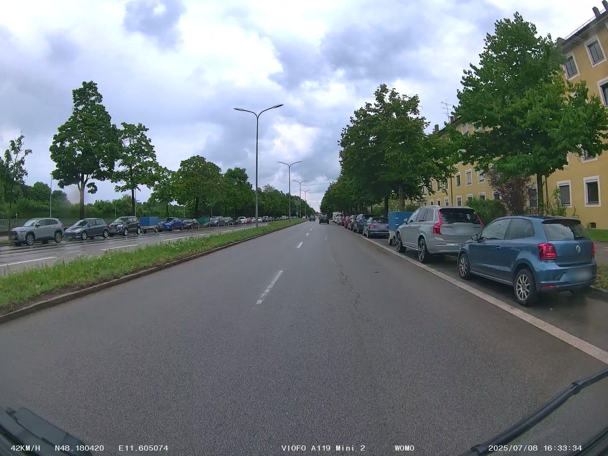 Street view near Praia do forte, Bahia, Brasil, Unterföhring — © soulcover (CC BY-SA · Mapillary)