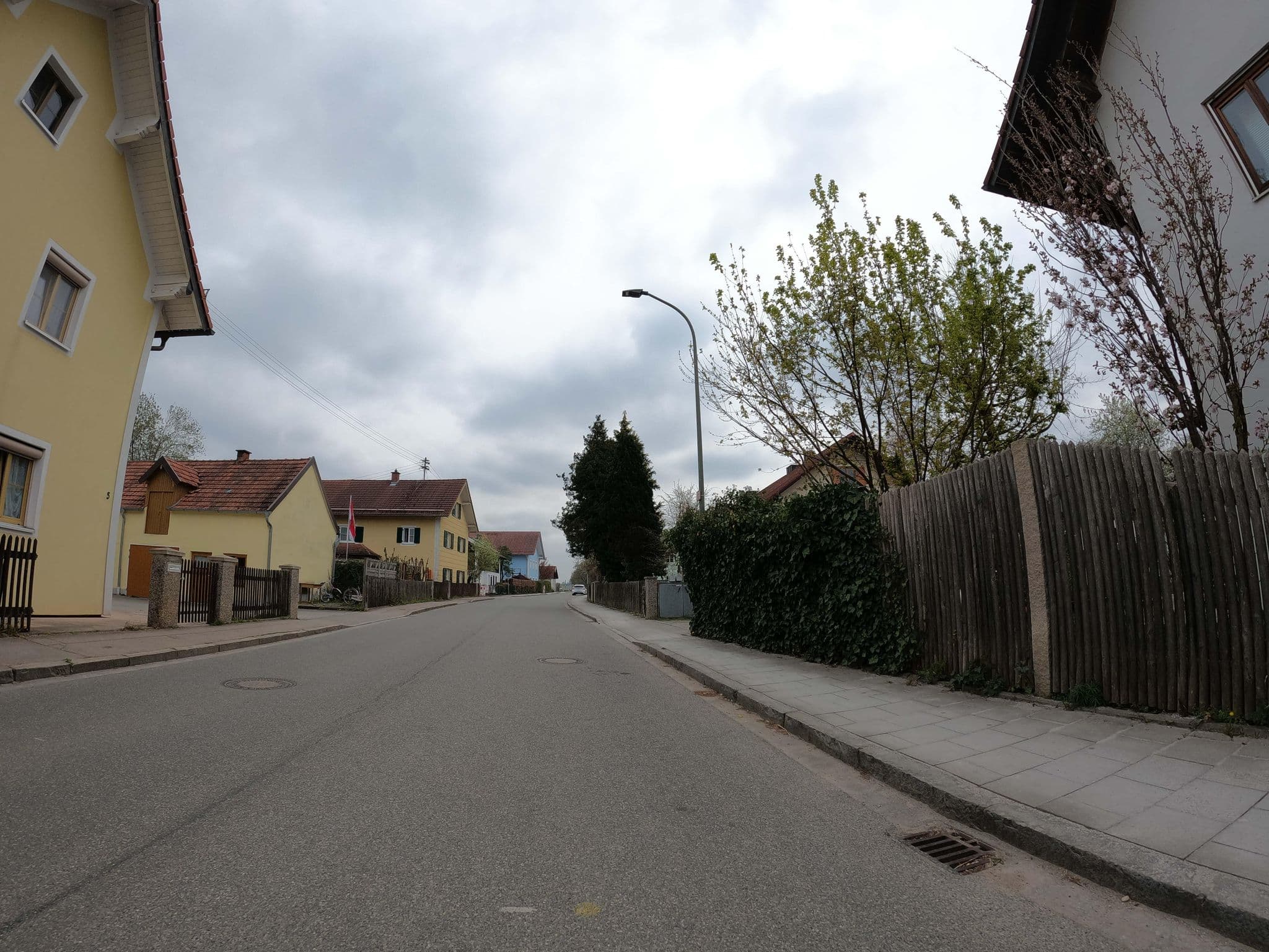 Street view near Pension Ostermaier Inh. Eschbaumer Elisabeth, Anzing — © strubbl (CC BY-SA · Mapillary)
