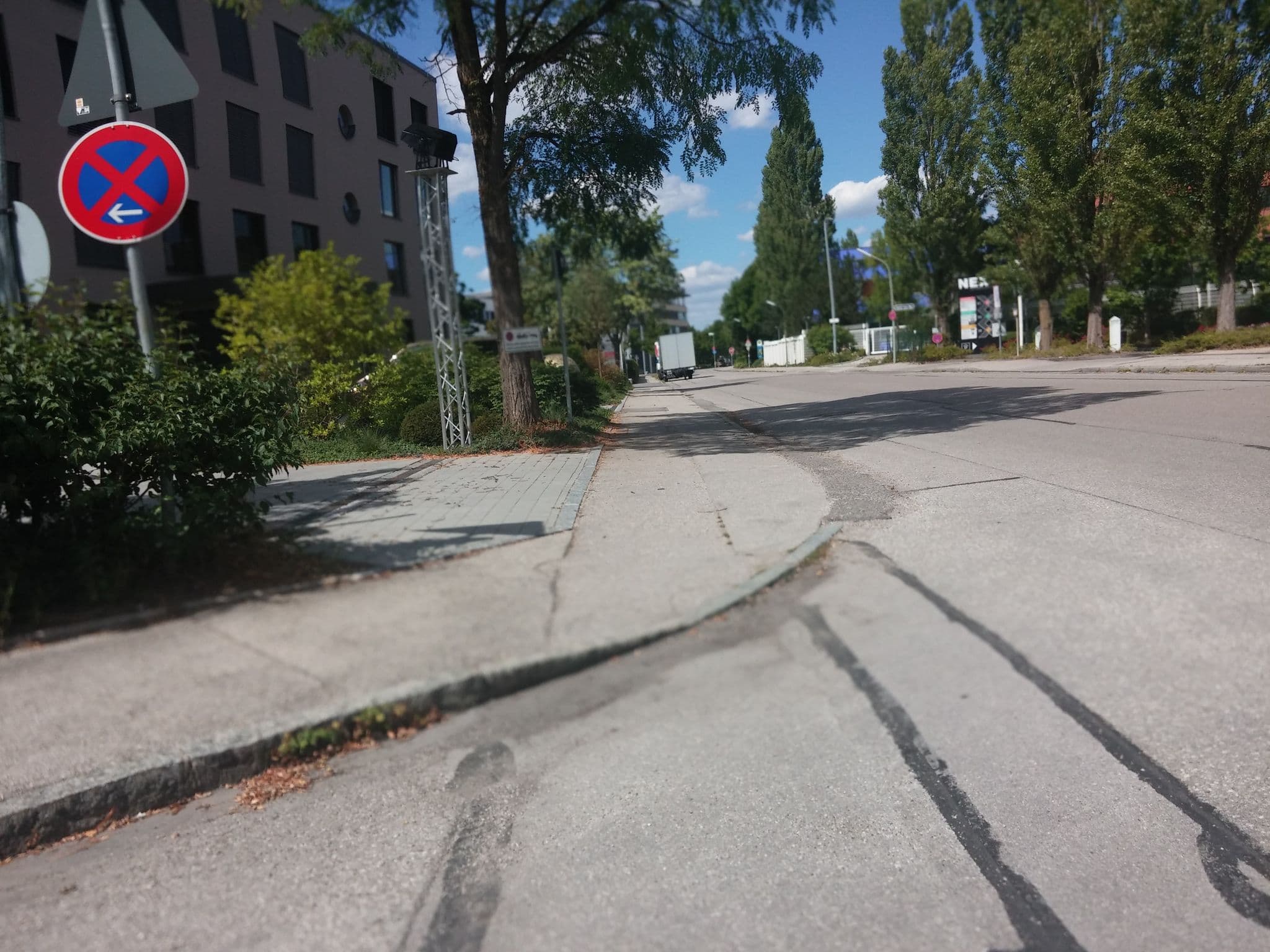 Street view near Golden Ball Boardinghouse, Aschheim — © umap (CC BY-SA · Mapillary)